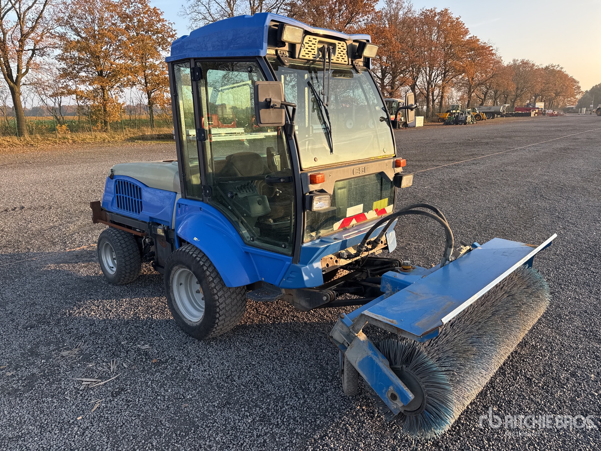 General Appearance with Imagen: esquina delantera derecha