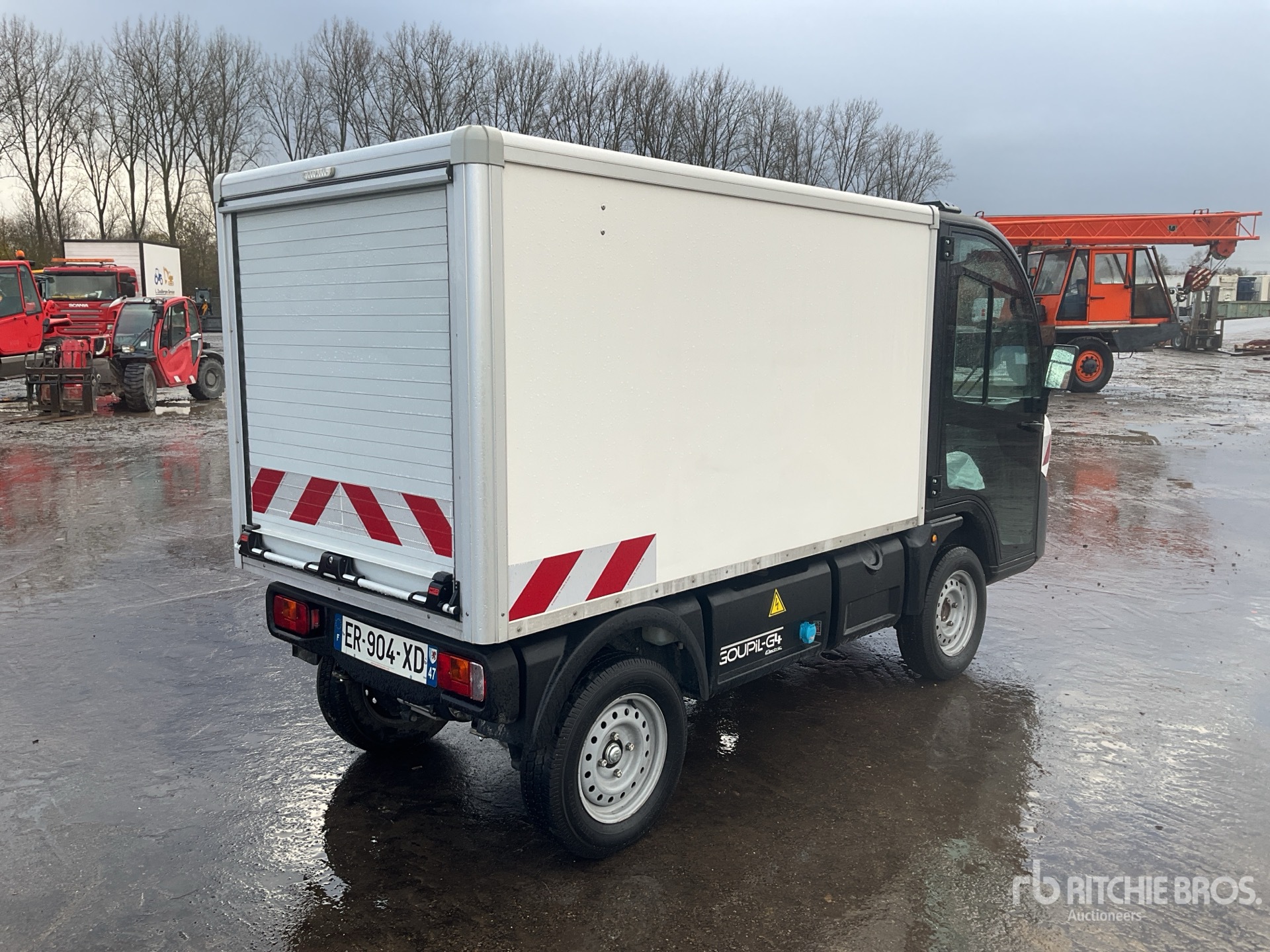 Aspect général with Image, coin arrière droit