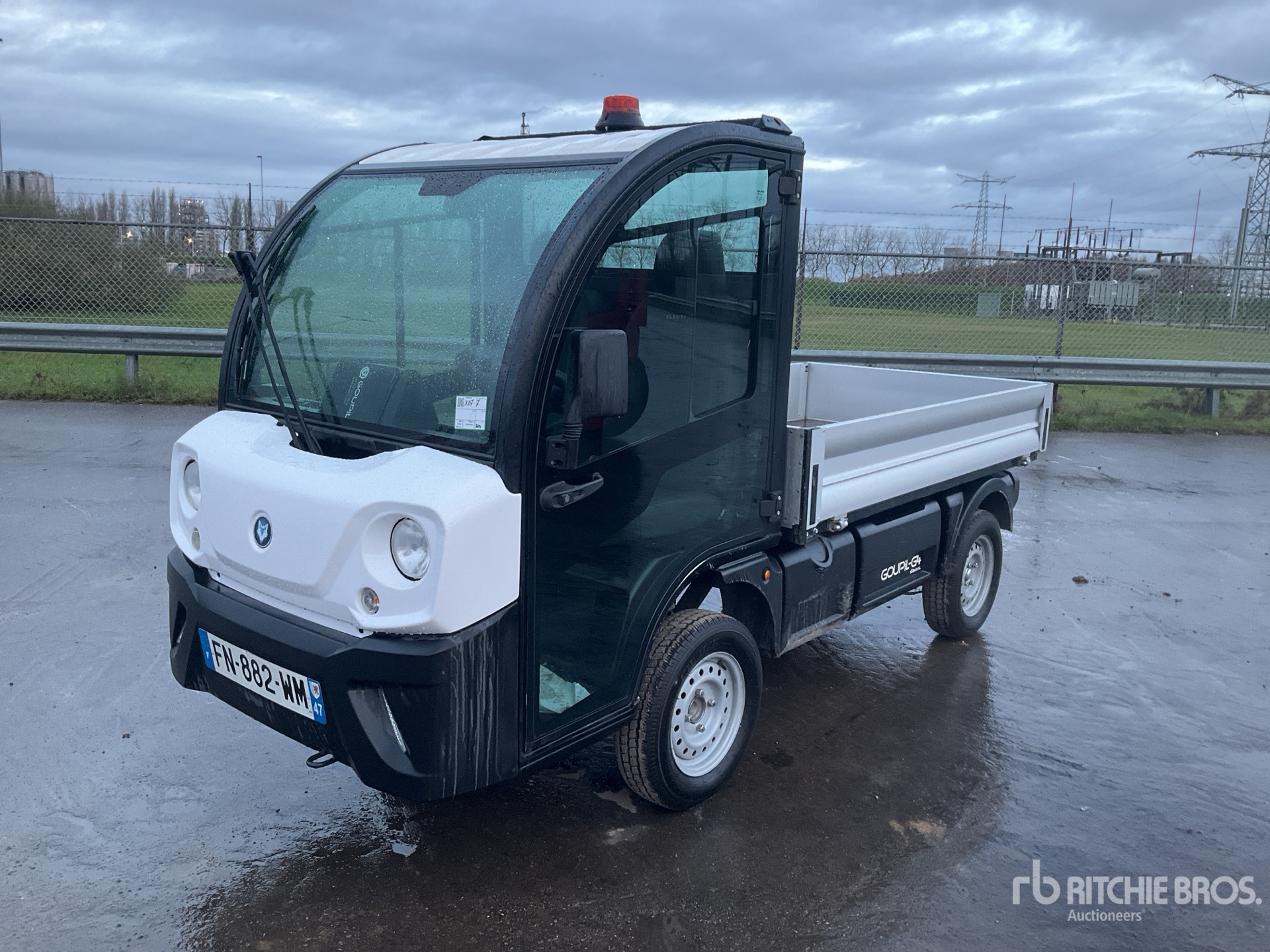 General Appearance with Operation Video