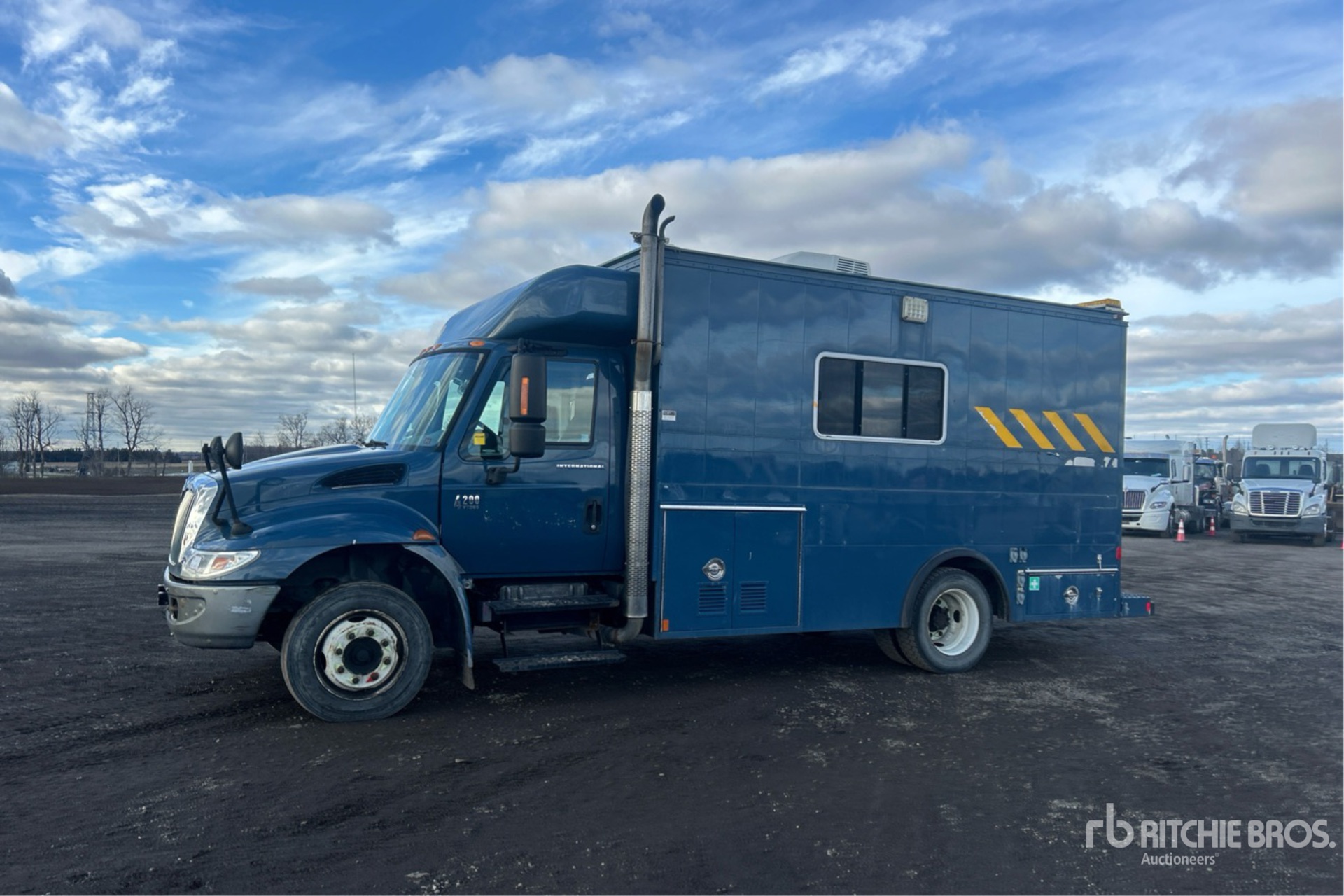 General Appearance with Imagen: esquina delantera izquierda