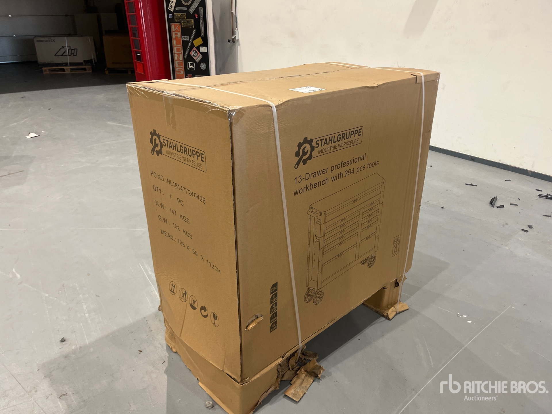 General Appearance with Picture, Left Front Corner