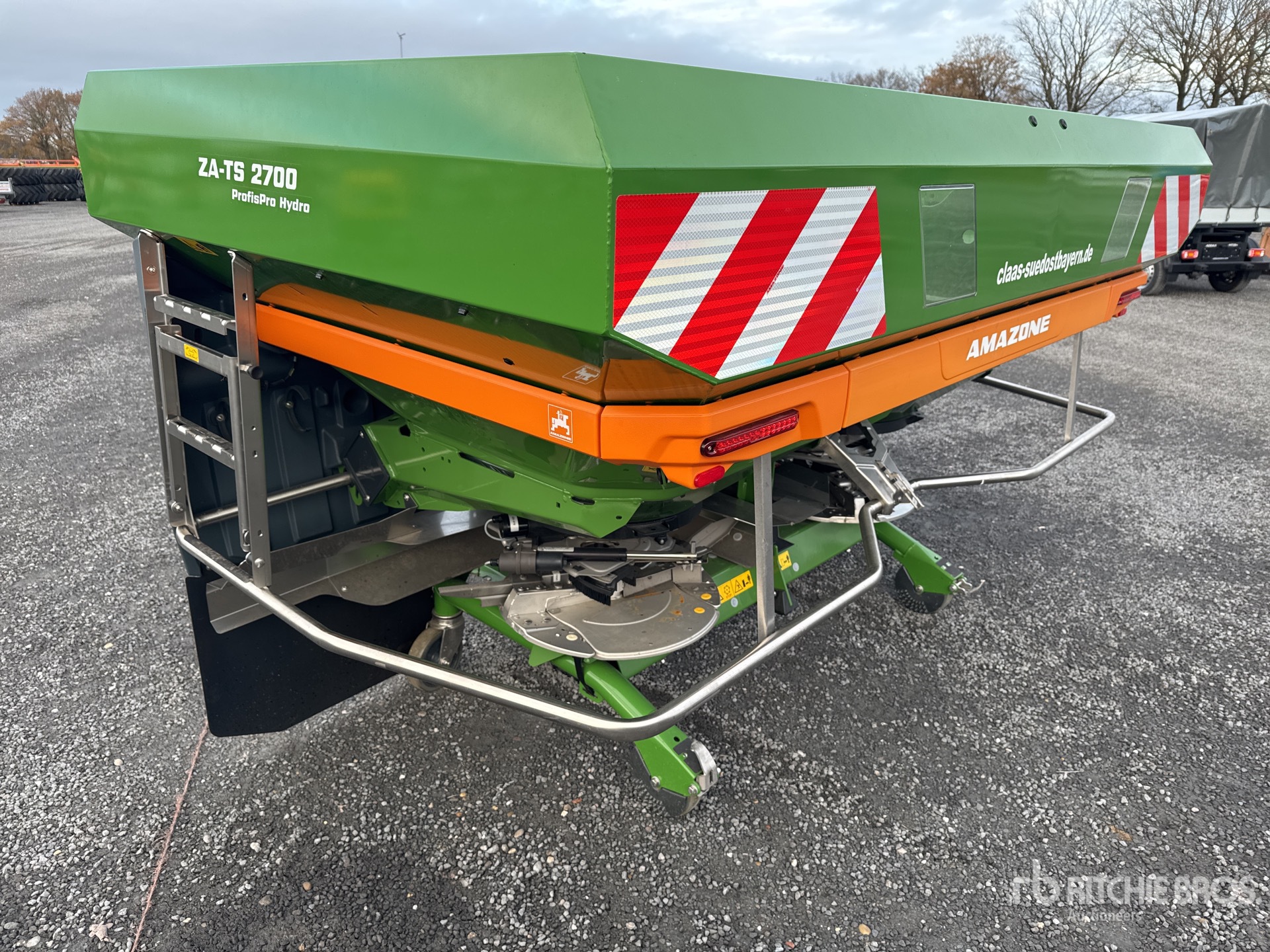 General Appearance with Bild, Ecke hinten links