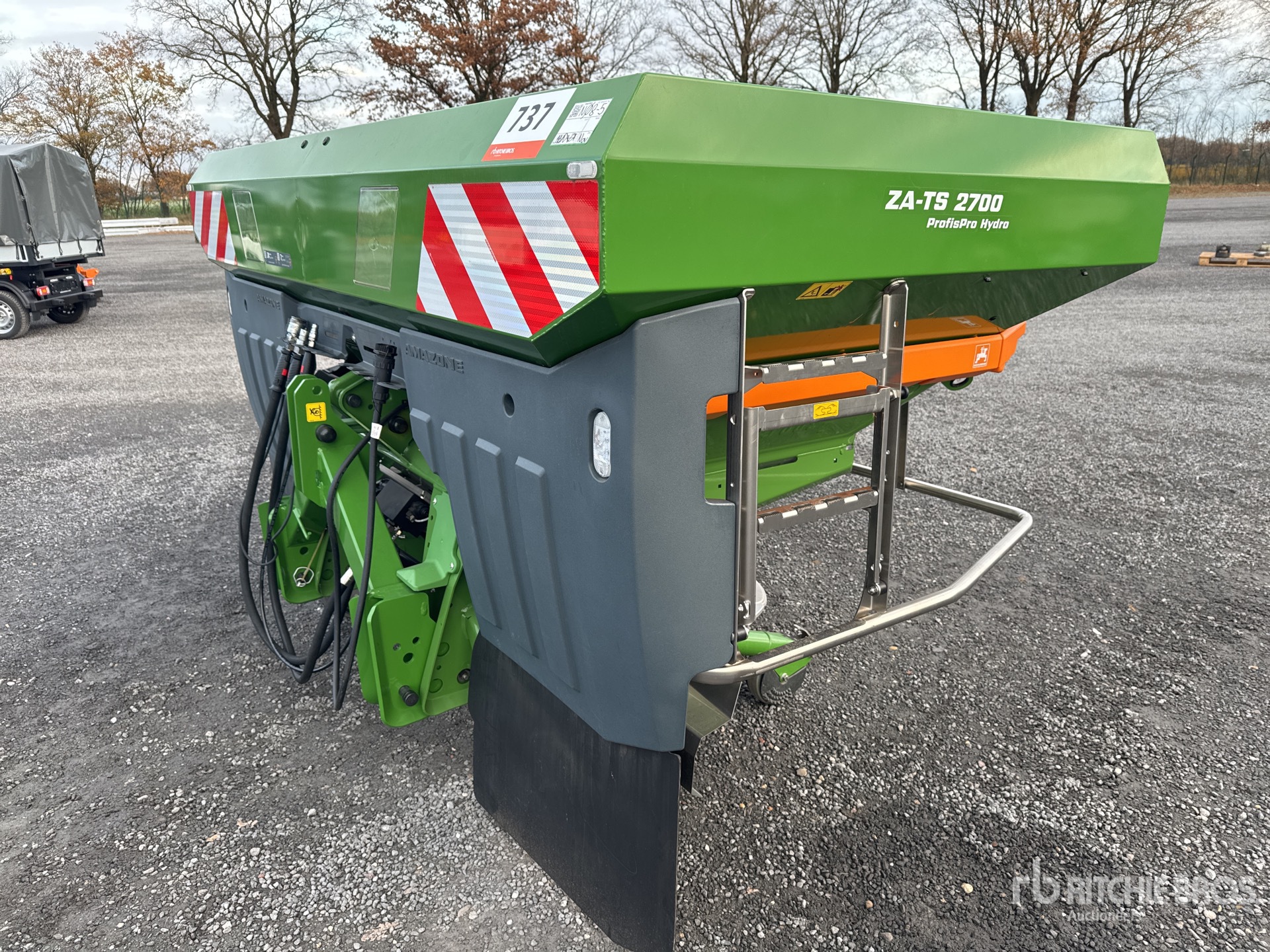 General Appearance with Bild, Ecke vorne links