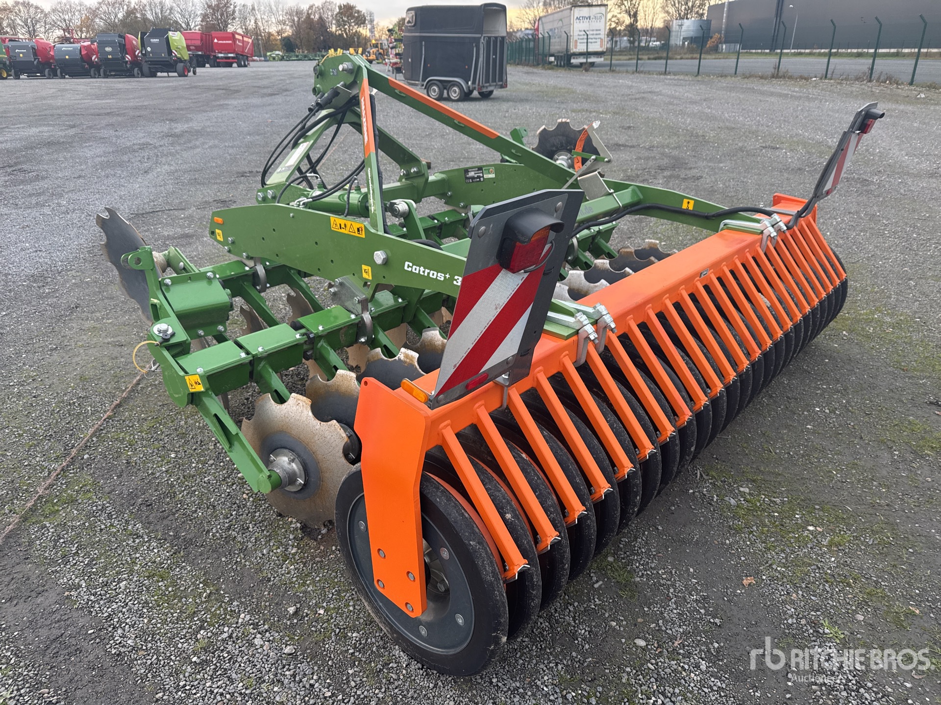 General Appearance with Imagen: esquina trasera izquierda