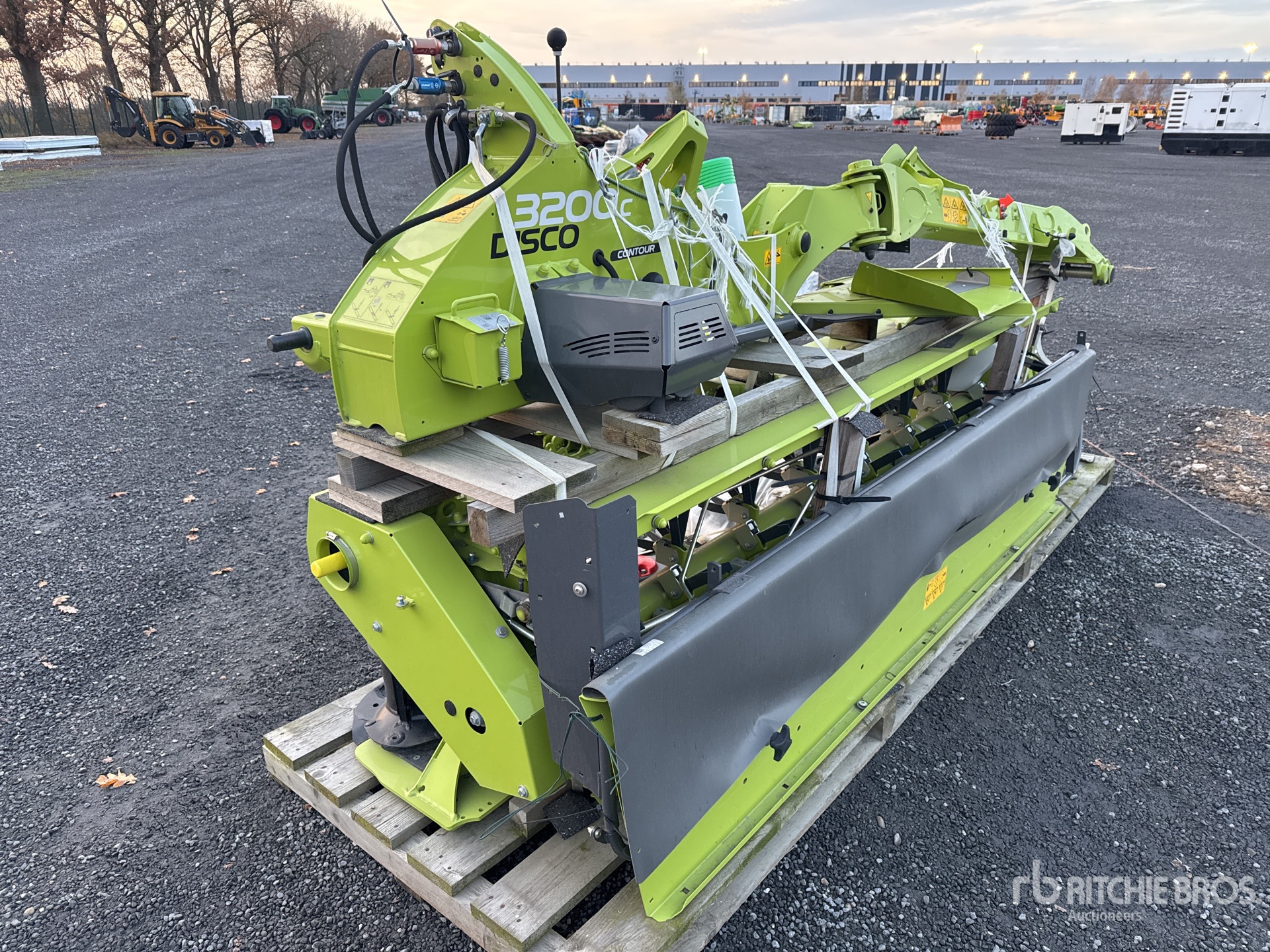 Aspect général with Image, coin avant droit