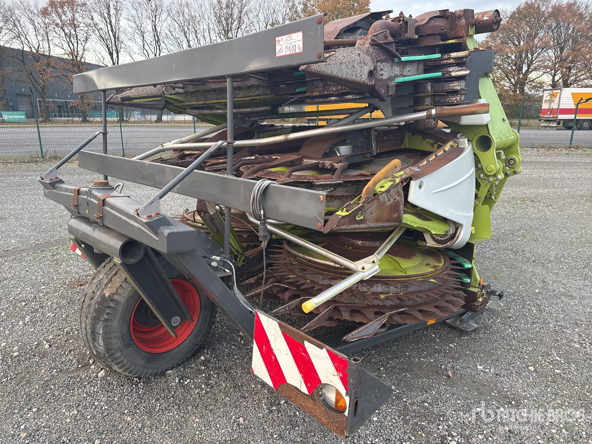 General Appearance with Foto, angolo anteriore sinistro