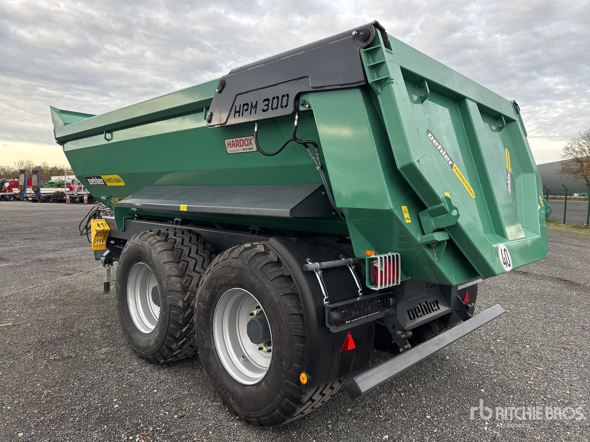 General Appearance with Picture, Left Rear Corner