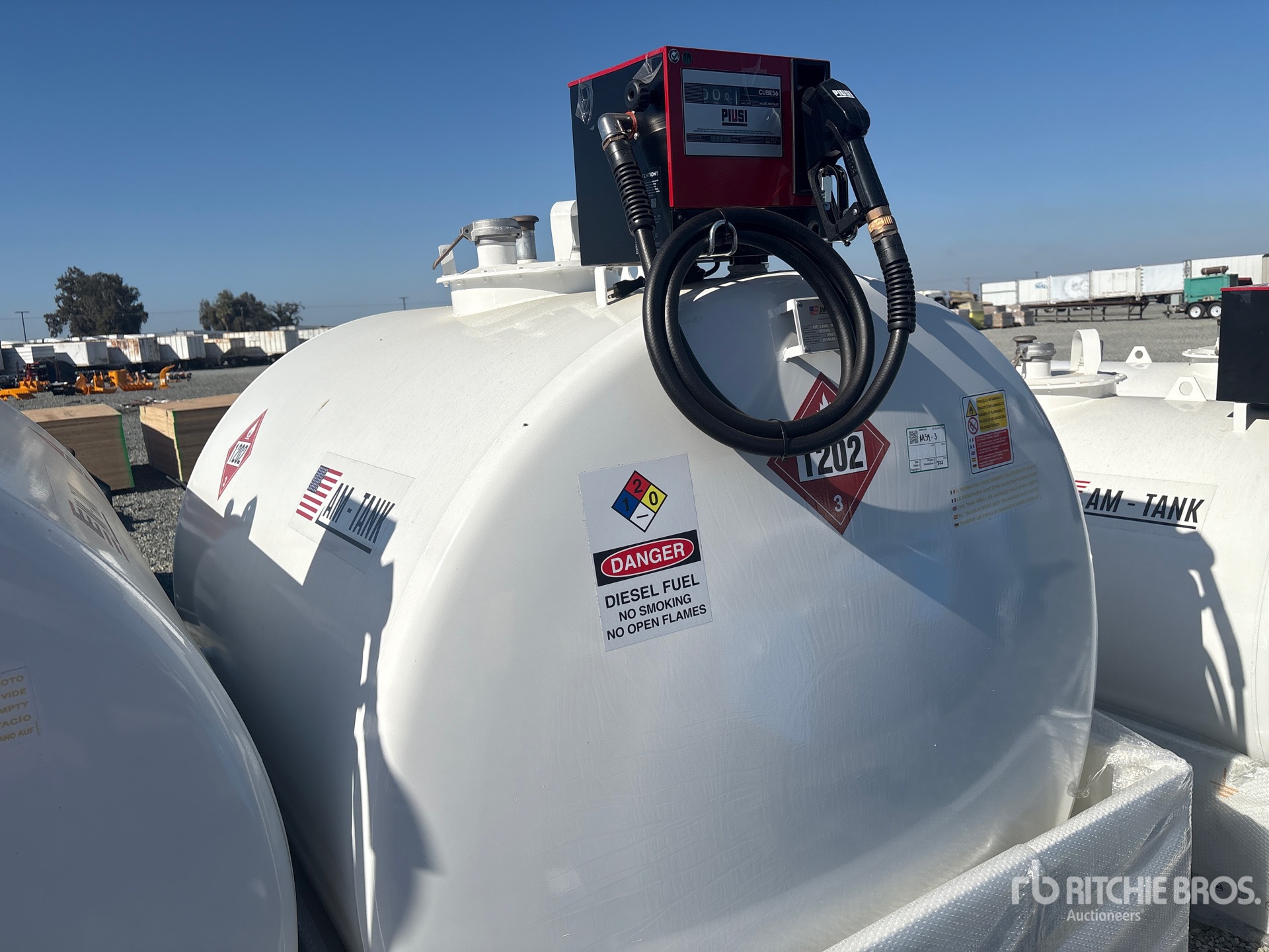 General Appearance with Bild, Ecke vorne rechts