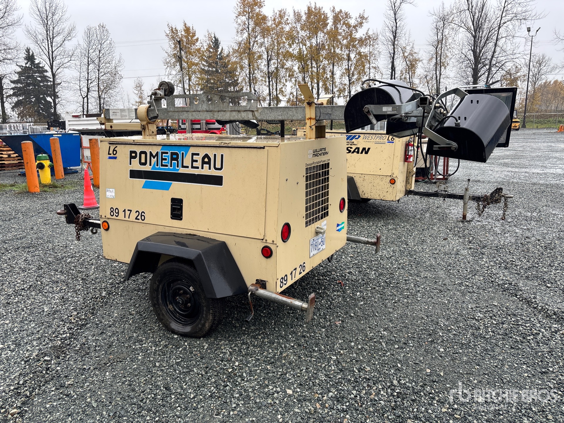 Aspect général with Image, coin arrière gauche