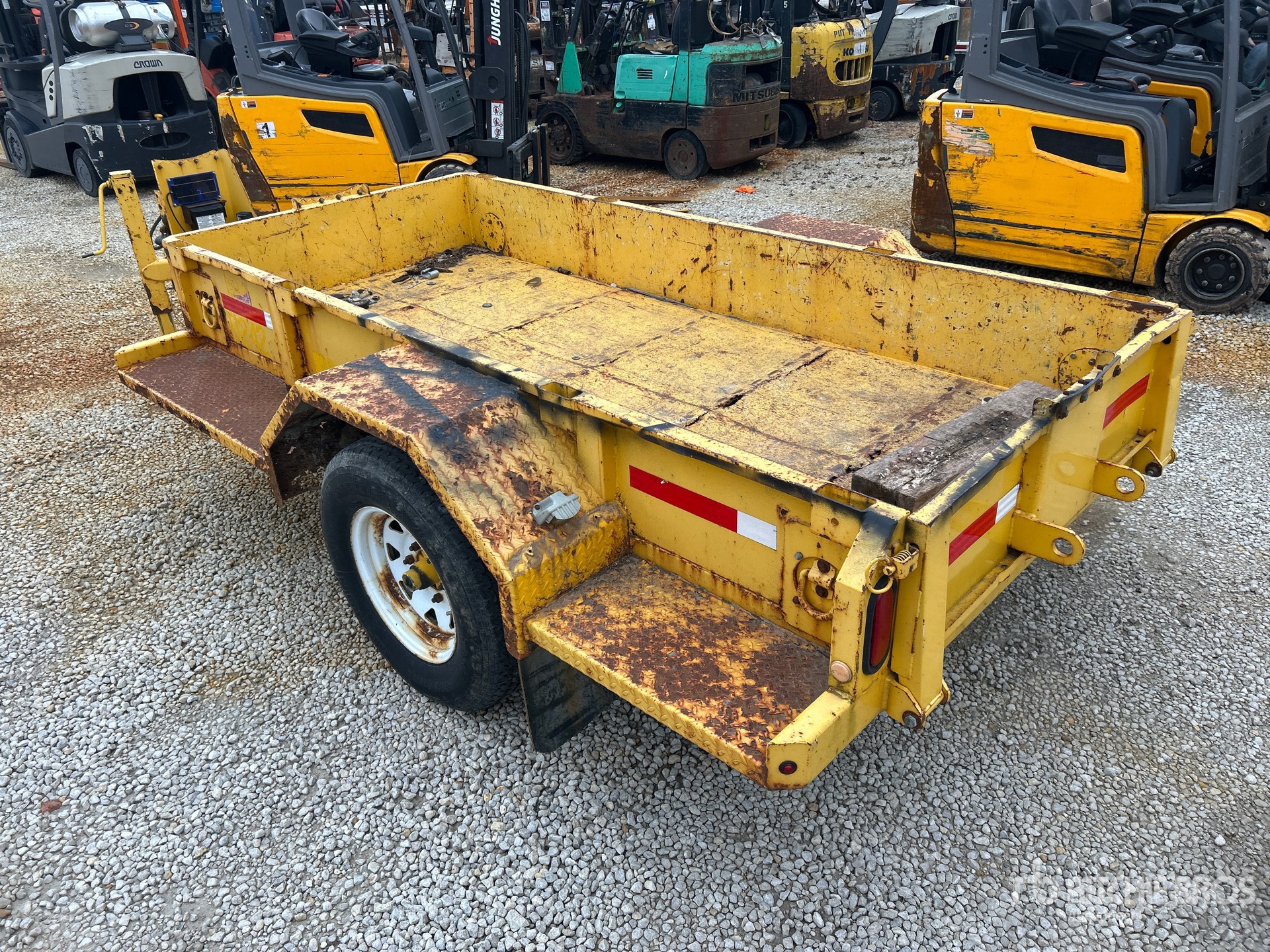 Aspect général with Image, coin arrière gauche