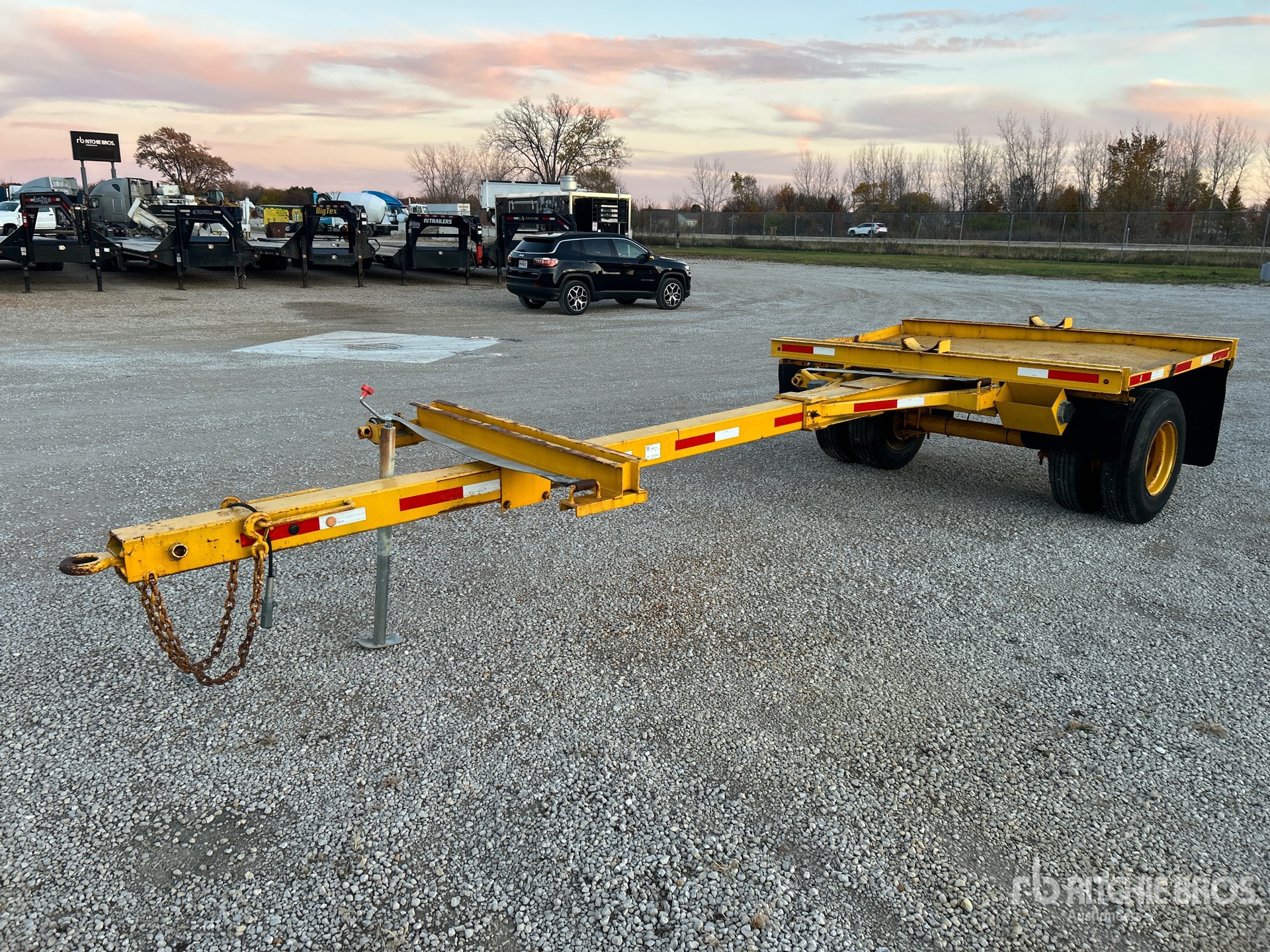 General Appearance with Featured Photo