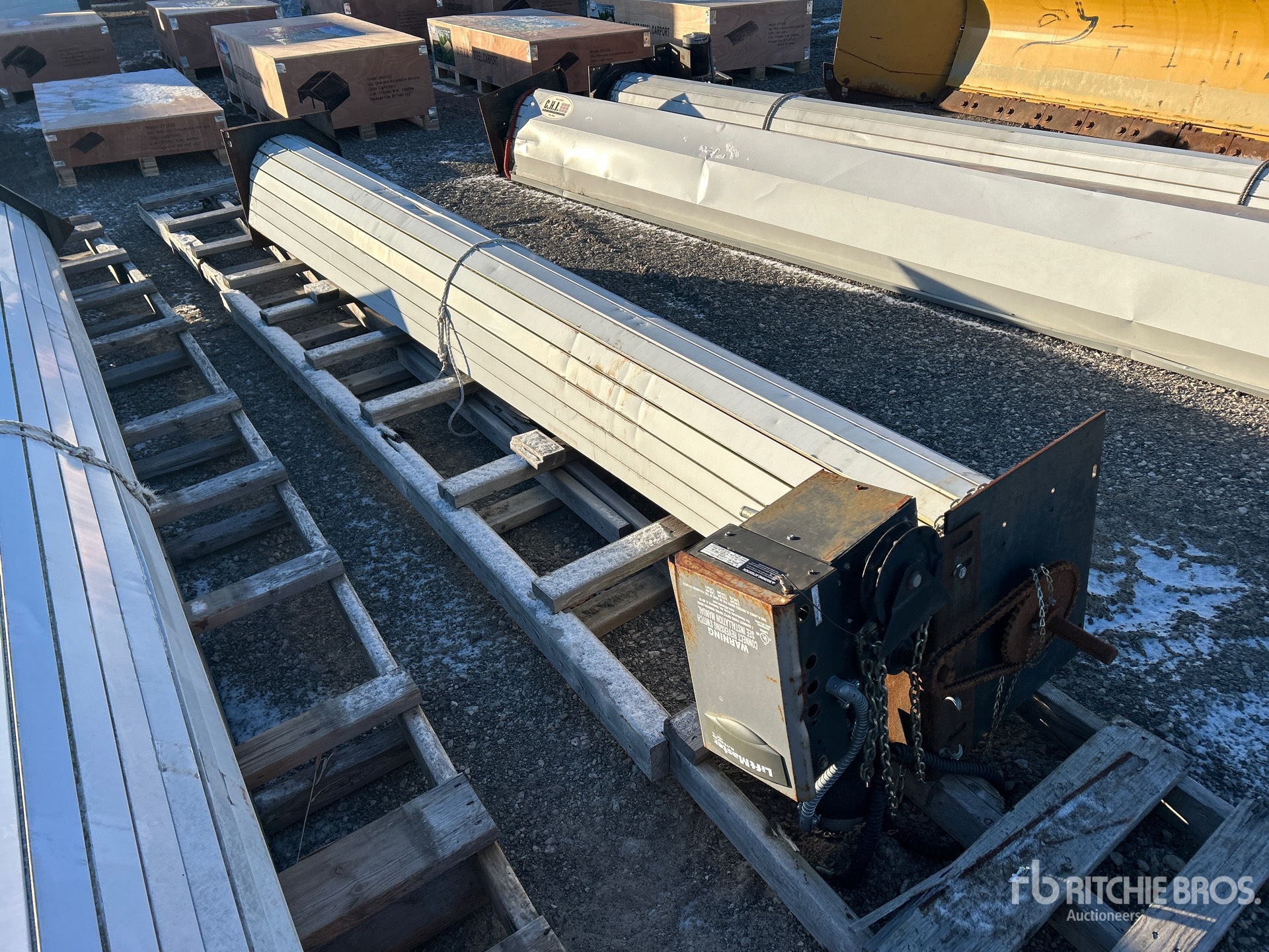 General Appearance with Image, coin avant droit