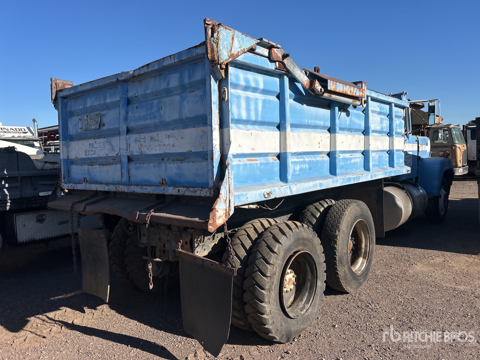 General Appearance with Image, coin arrière droit