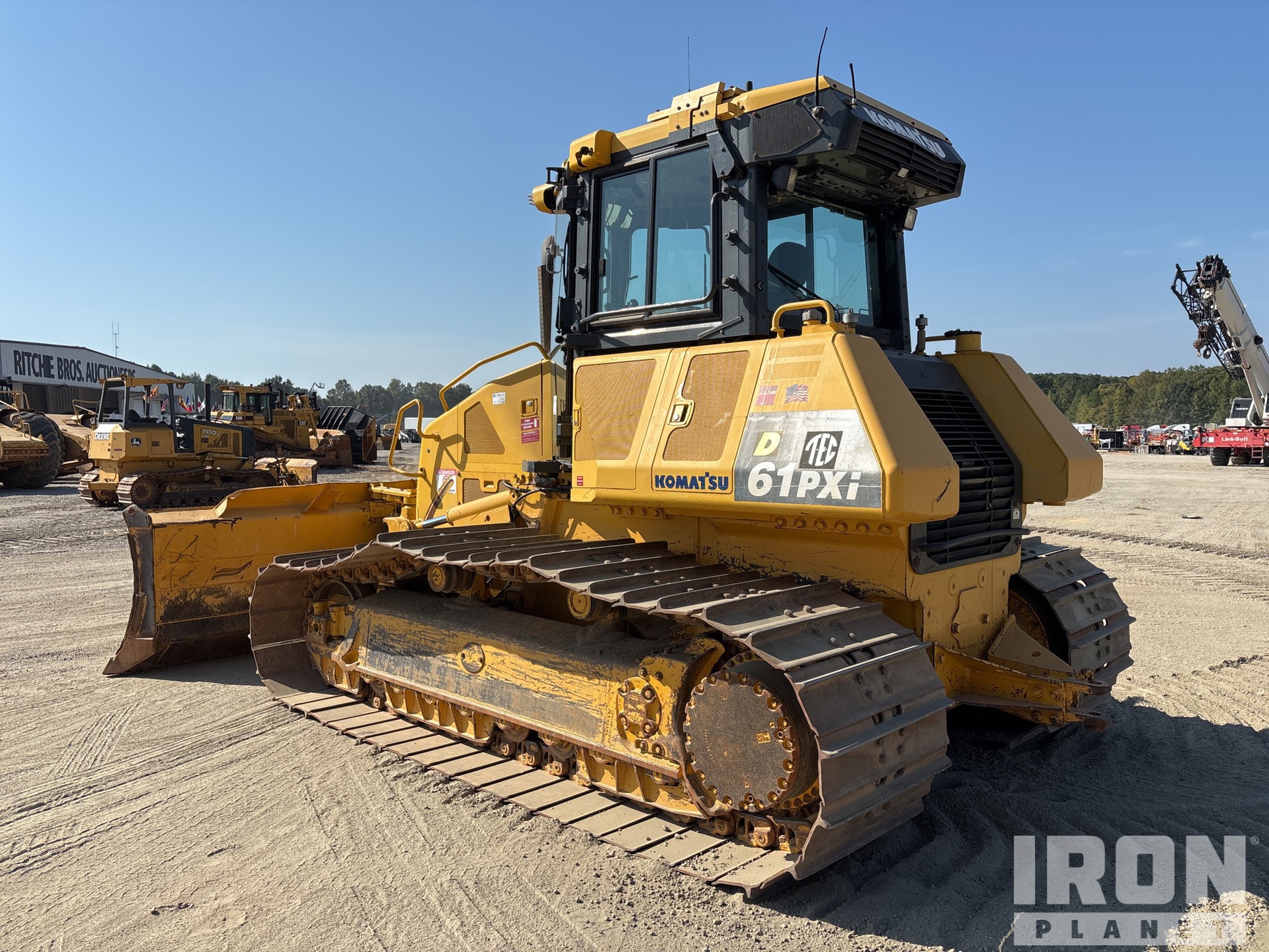 General Appearance with Foto, angolo posteriore sinistro