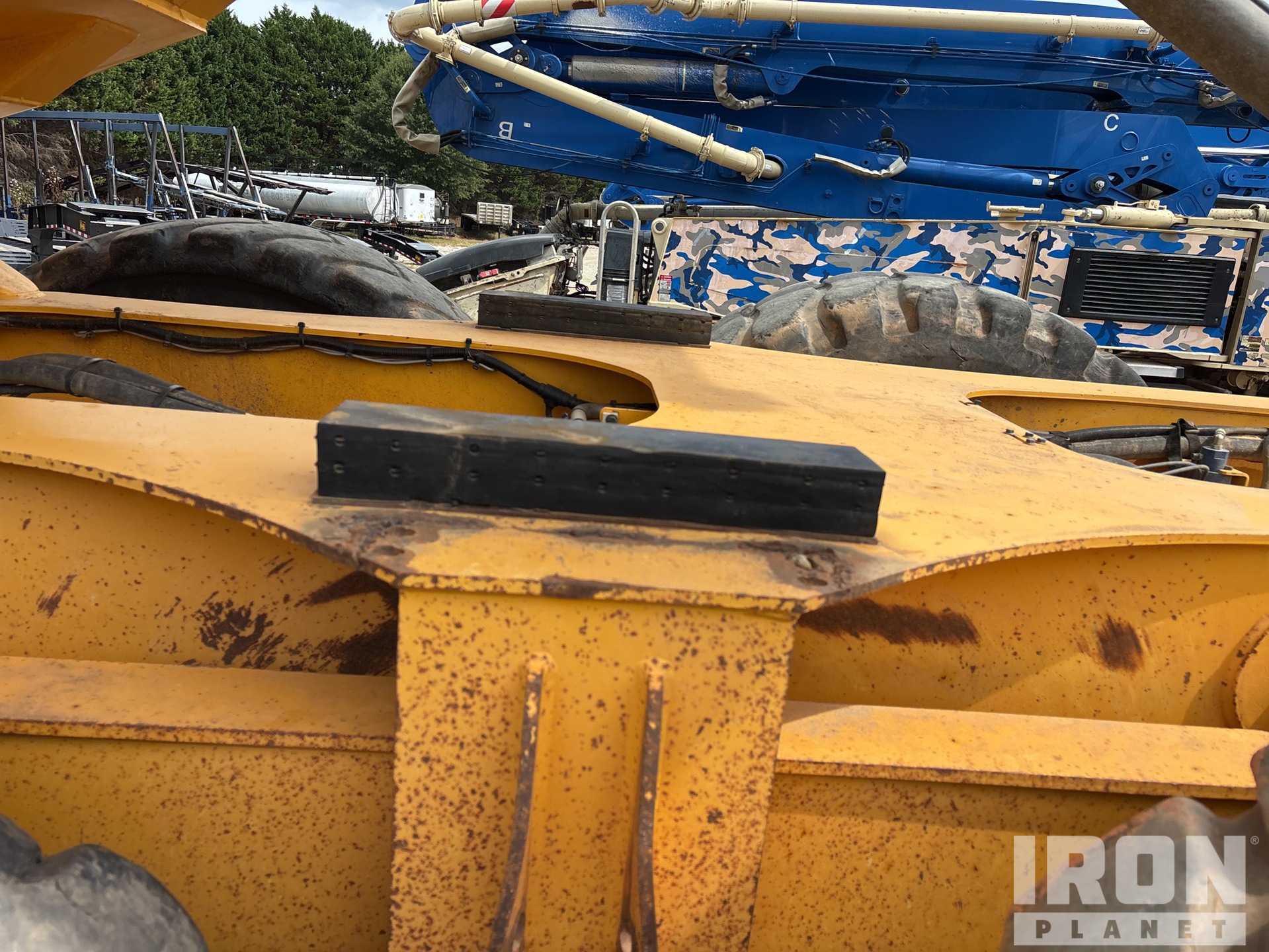 Chassis with Cuscini