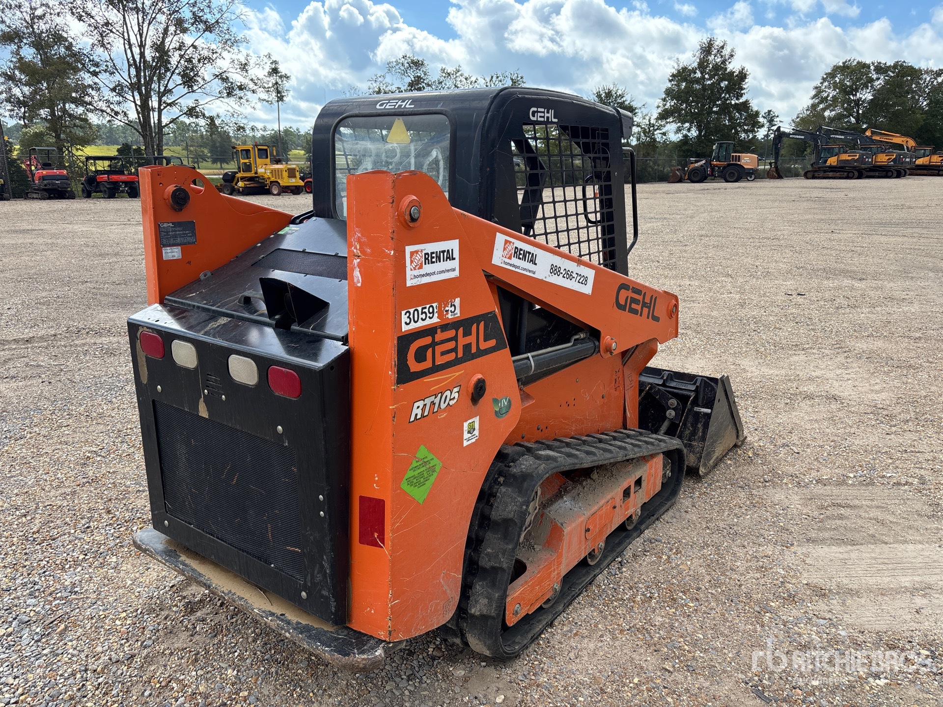 General Appearance with Picture, Right Rear Corner