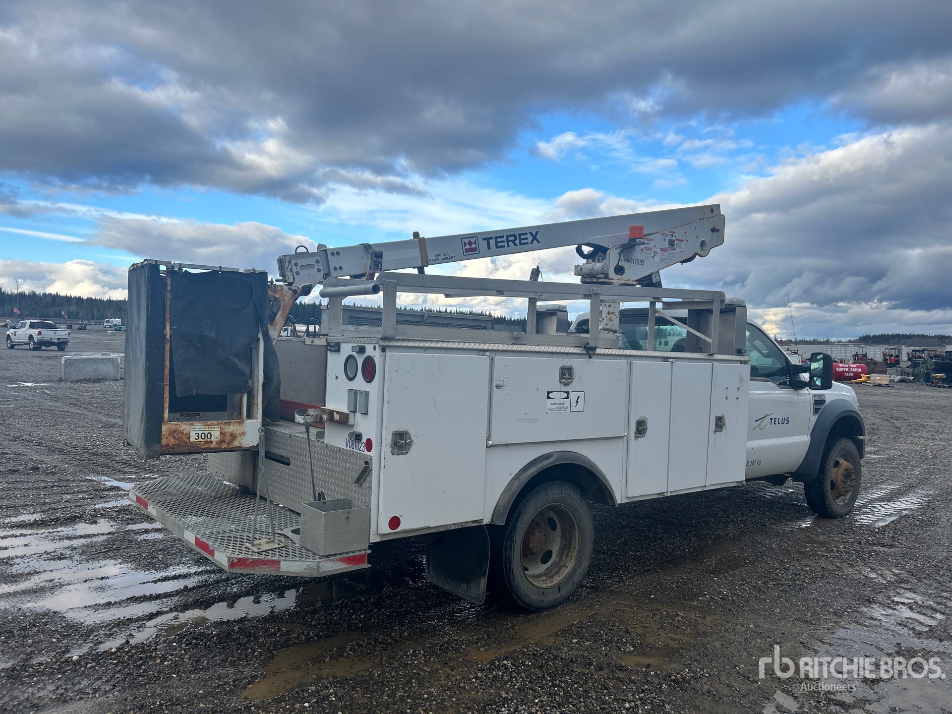 General Appearance with Foto, angolo anteriore sinistro