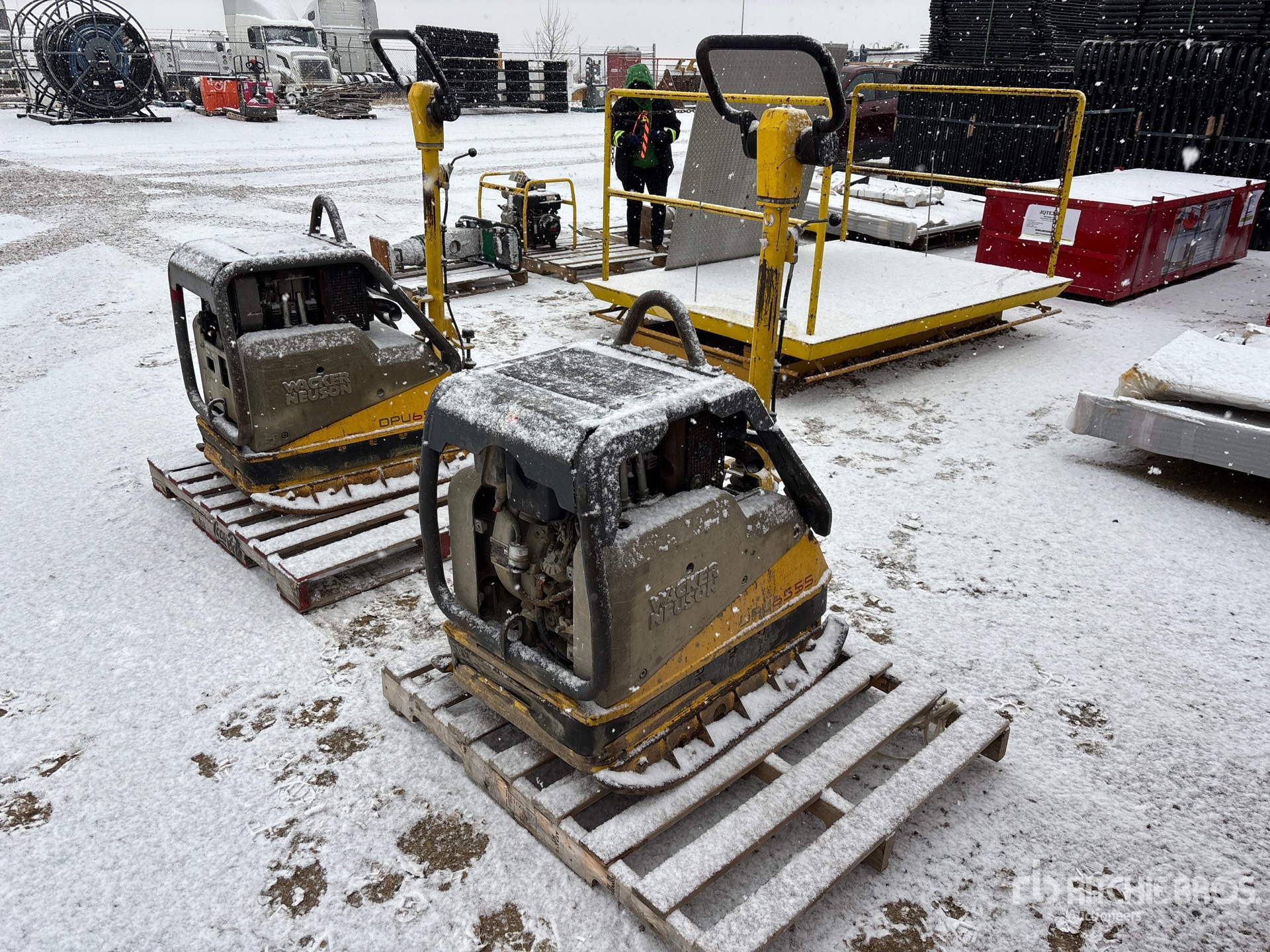 Aspect général with Image, coin avant gauche