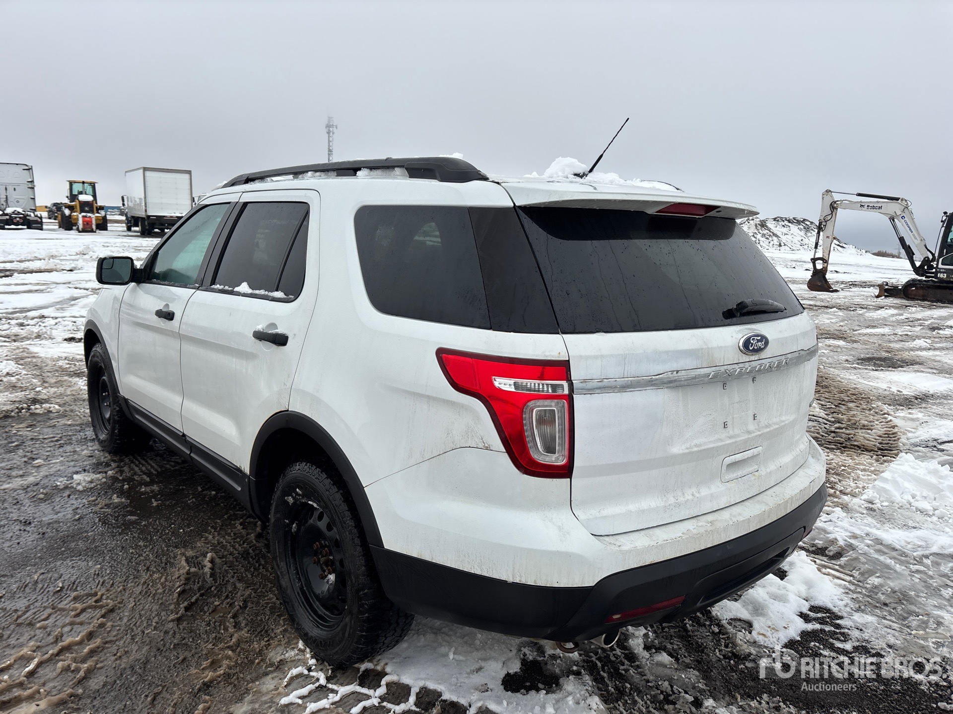 General Appearance with Foto, angolo posteriore sinistro