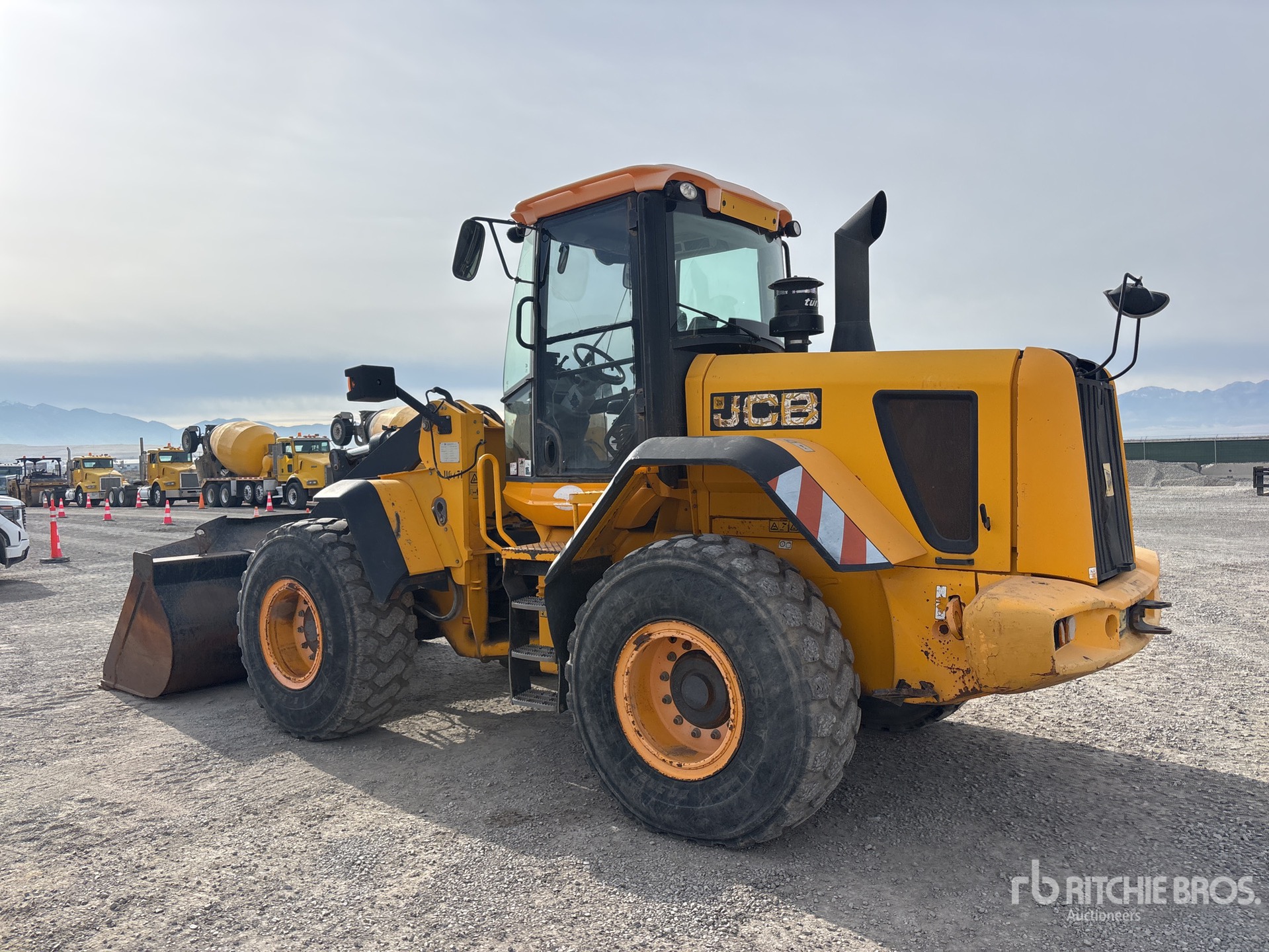 General Appearance with Imagen: esquina trasera izquierda