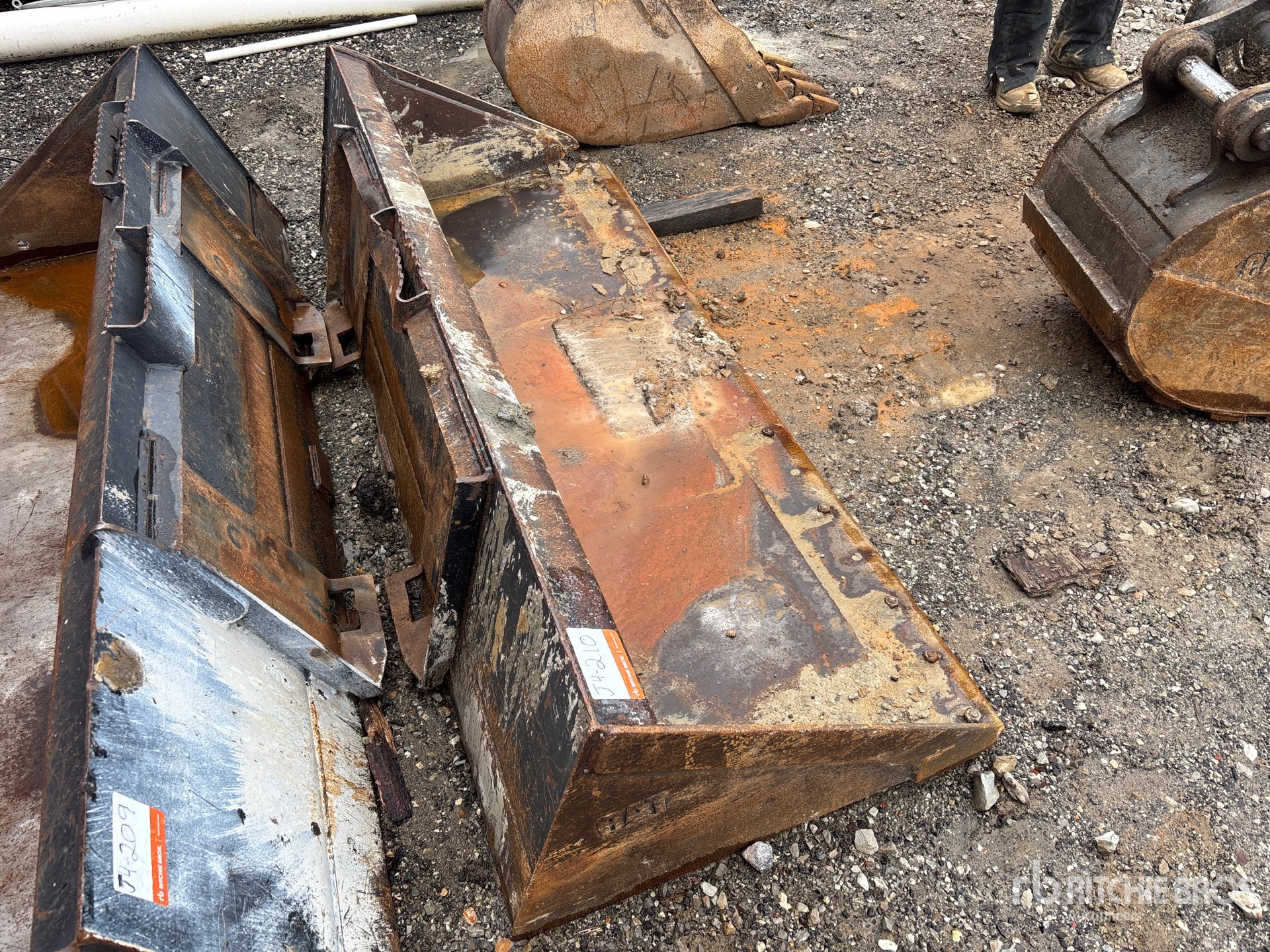 General Appearance with Bild, Ecke hinten rechts