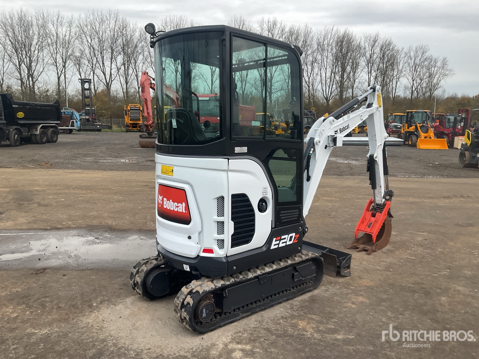 General Appearance with Picture, Right Rear Corner