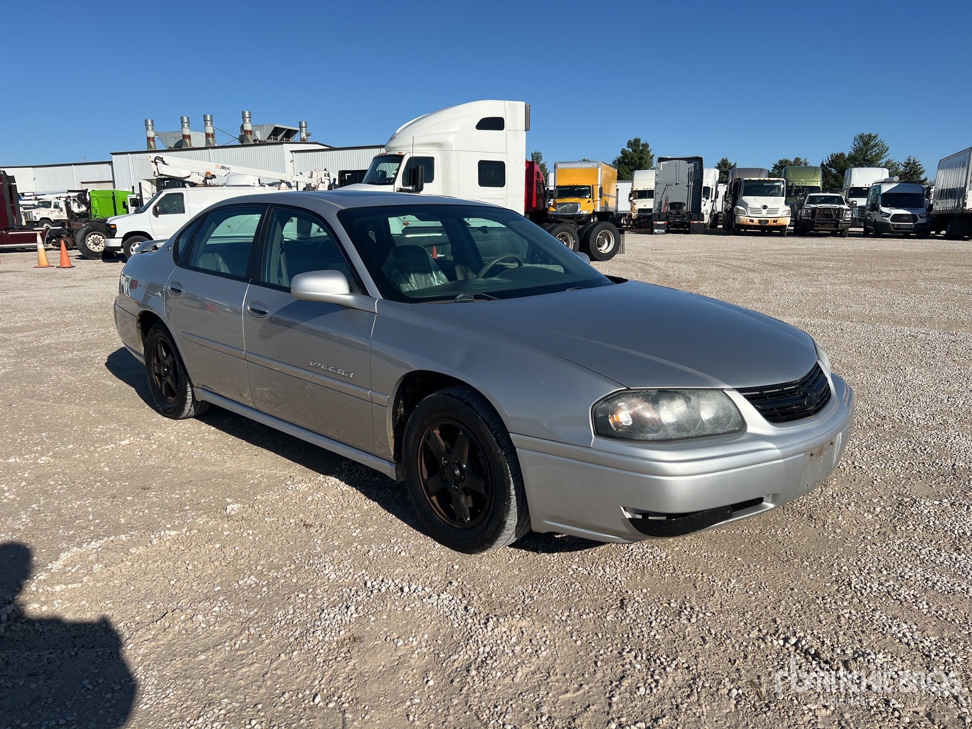 General Appearance with Bild, Ecke vorne rechts