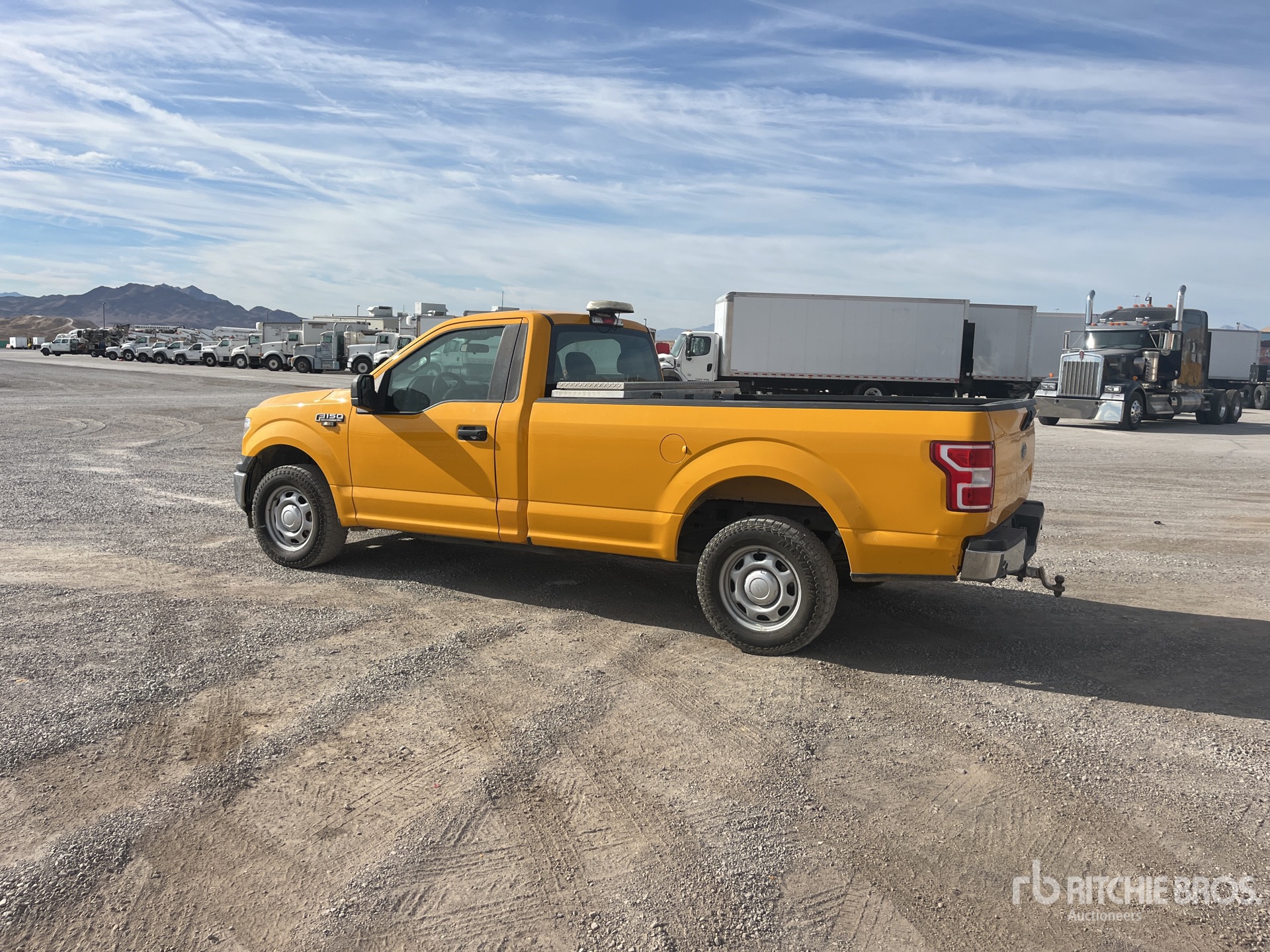 General Appearance with Bild, Ecke hinten links