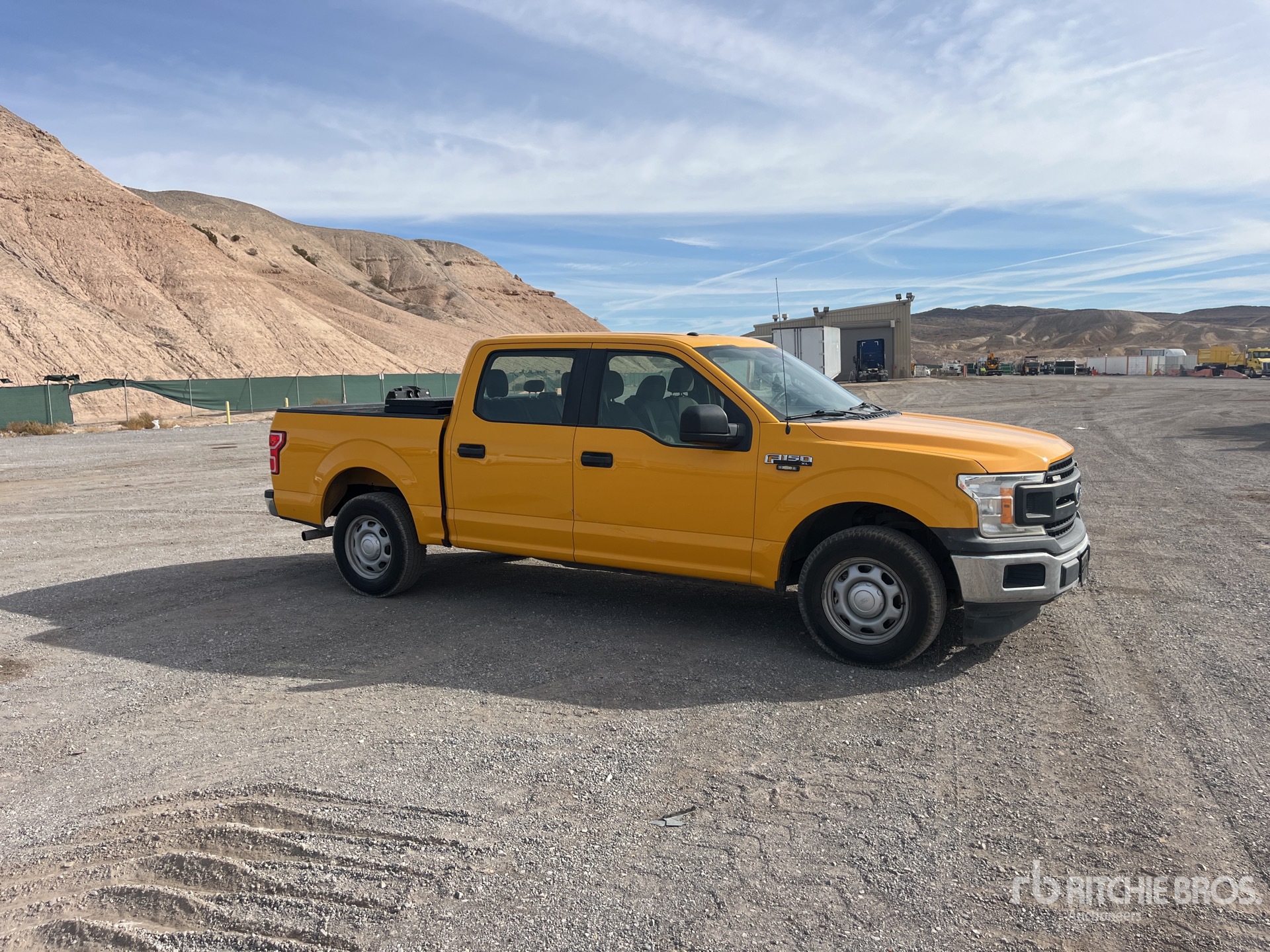 General Appearance with Zdjęcie, prawy górny róg