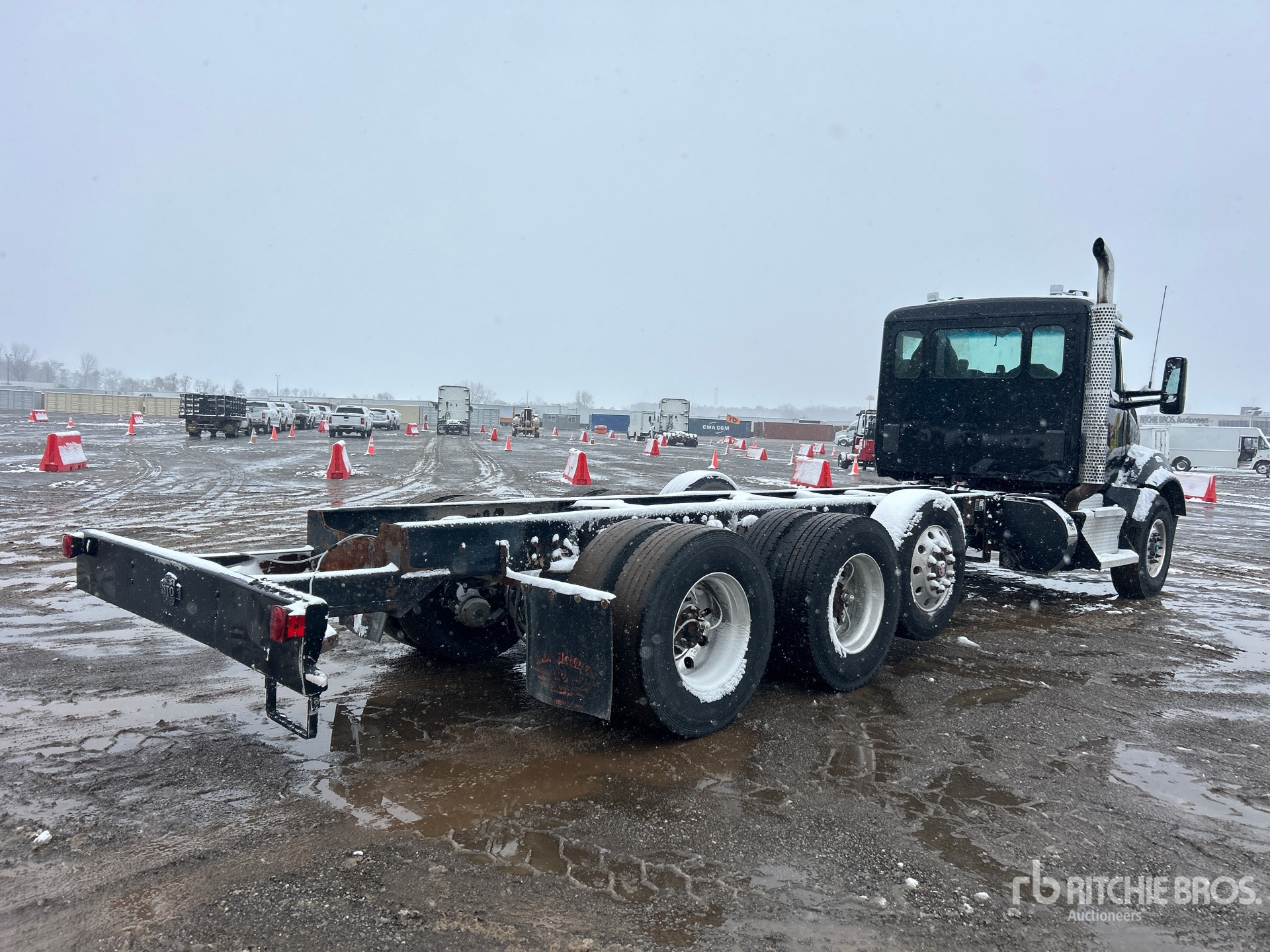 General Appearance with Bild, Ecke hinten rechts