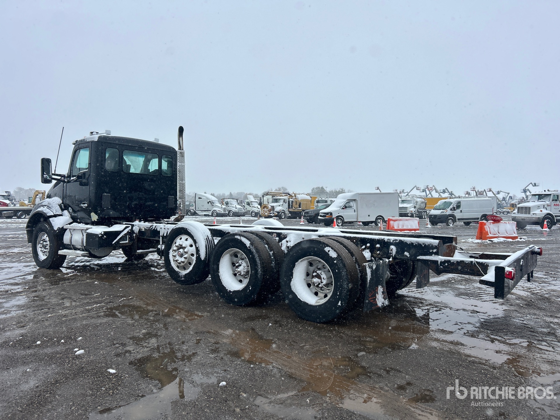 General Appearance with Bild, Ecke hinten links