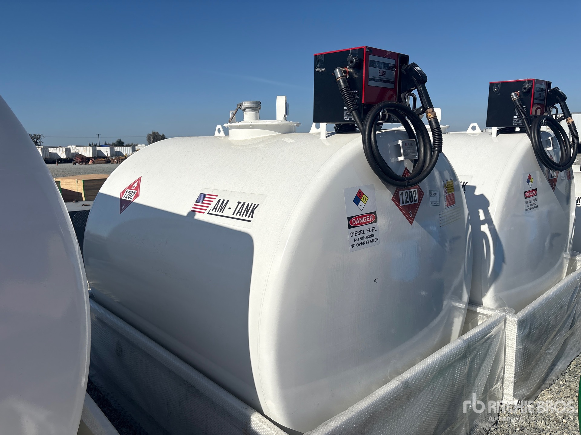 General Appearance with Bild, Ecke vorne rechts