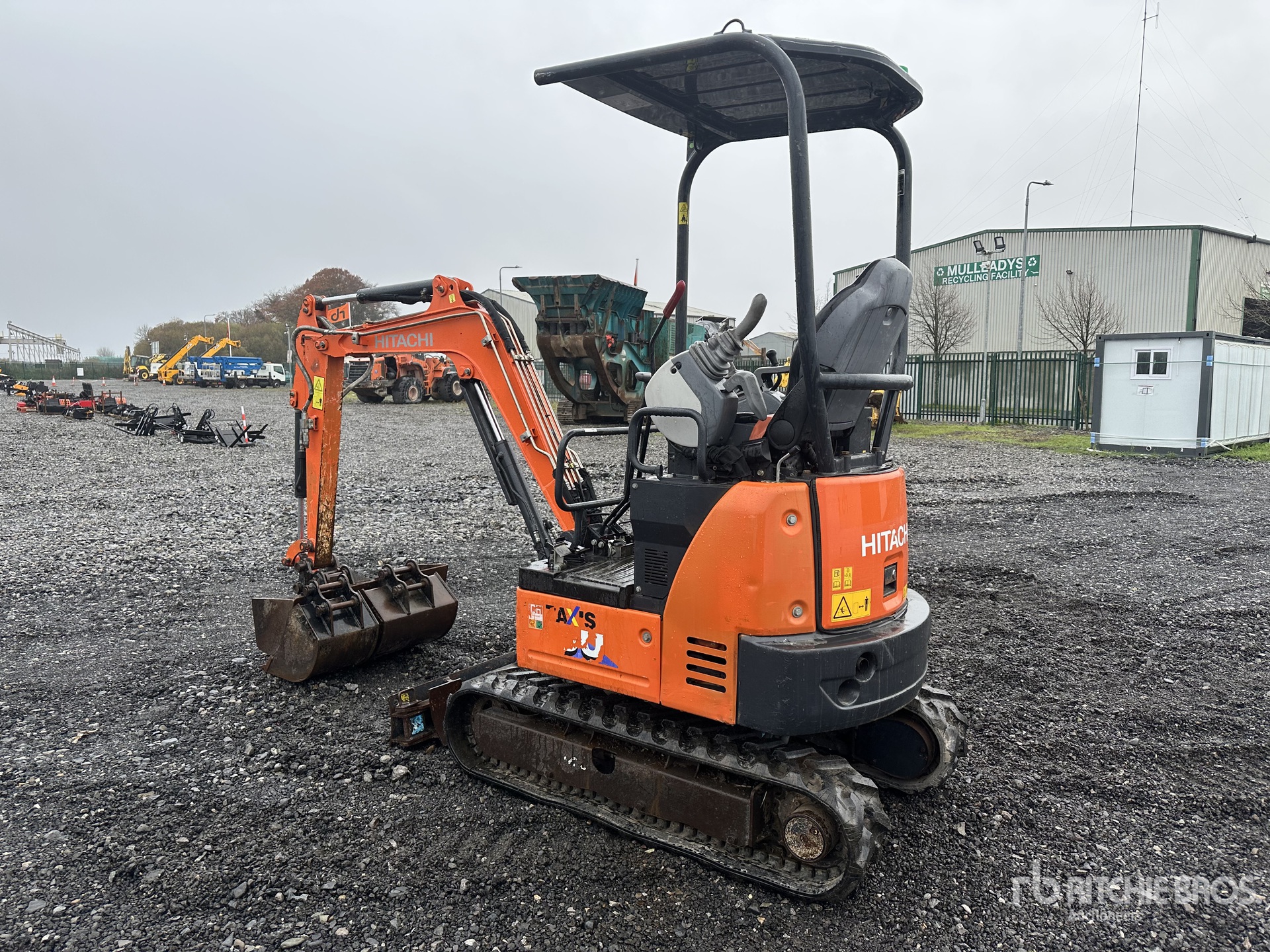 General Appearance with Picture, Left Rear Corner