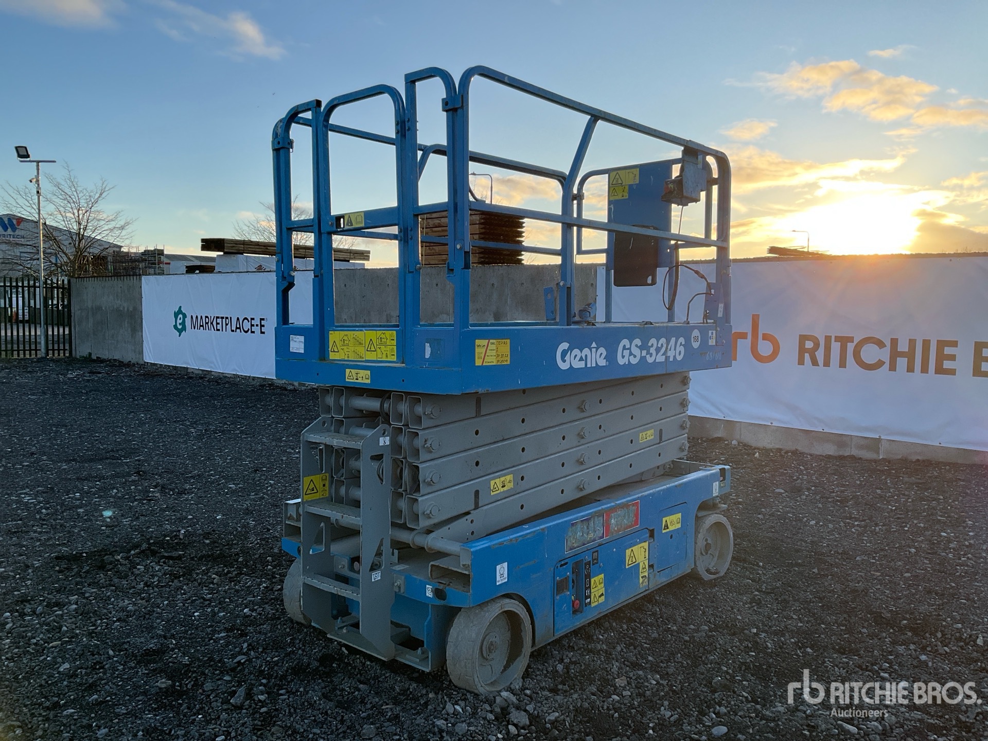 General Appearance with Image, coin avant gauche