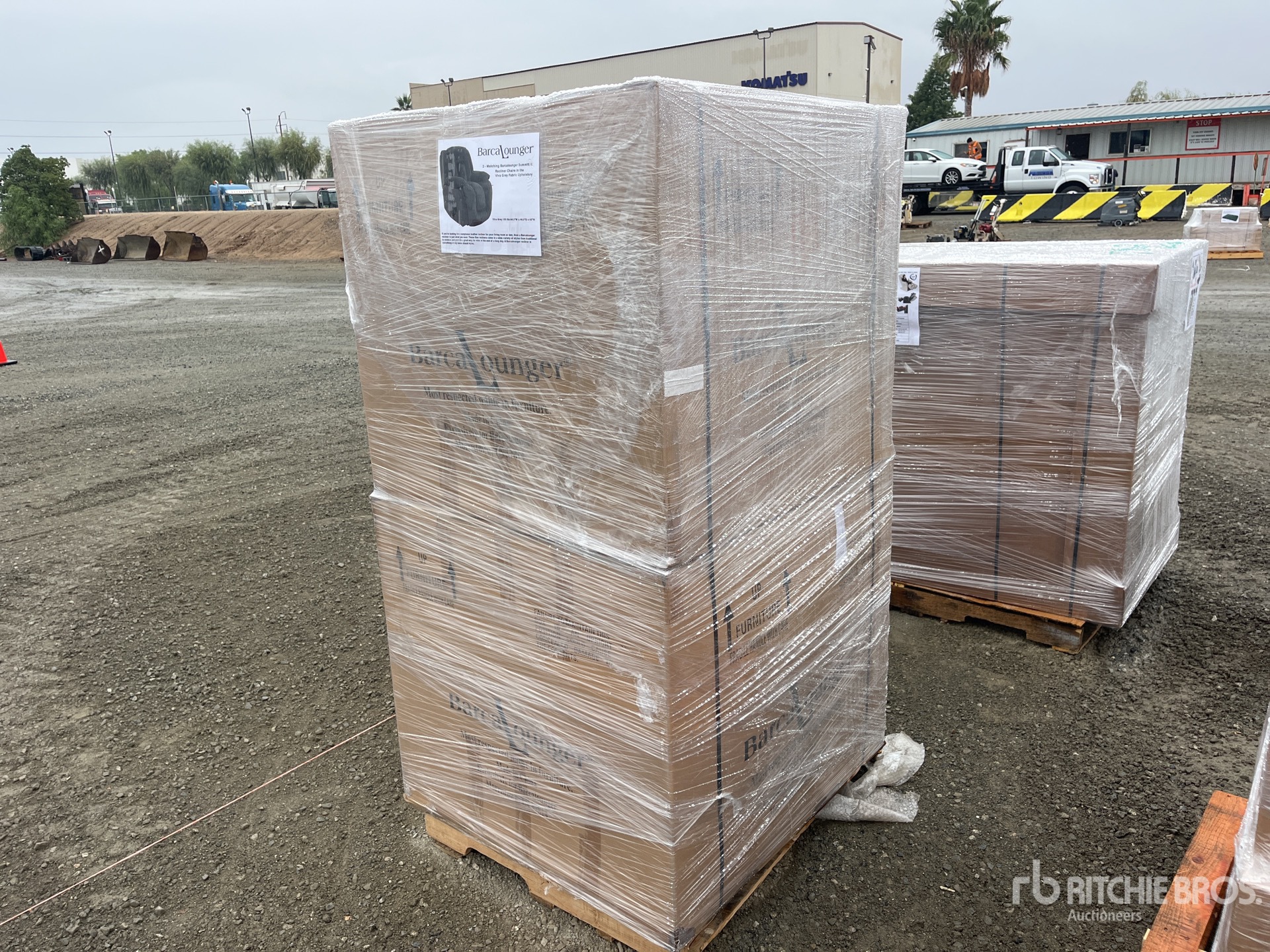 General Appearance with Bild, Ecke hinten links