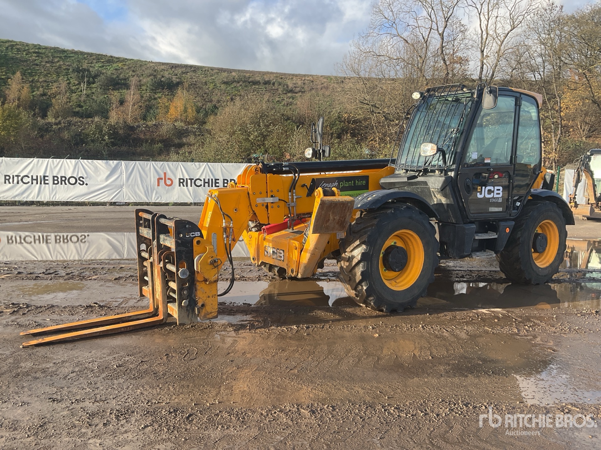 General Appearance with Foto, angolo anteriore sinistro