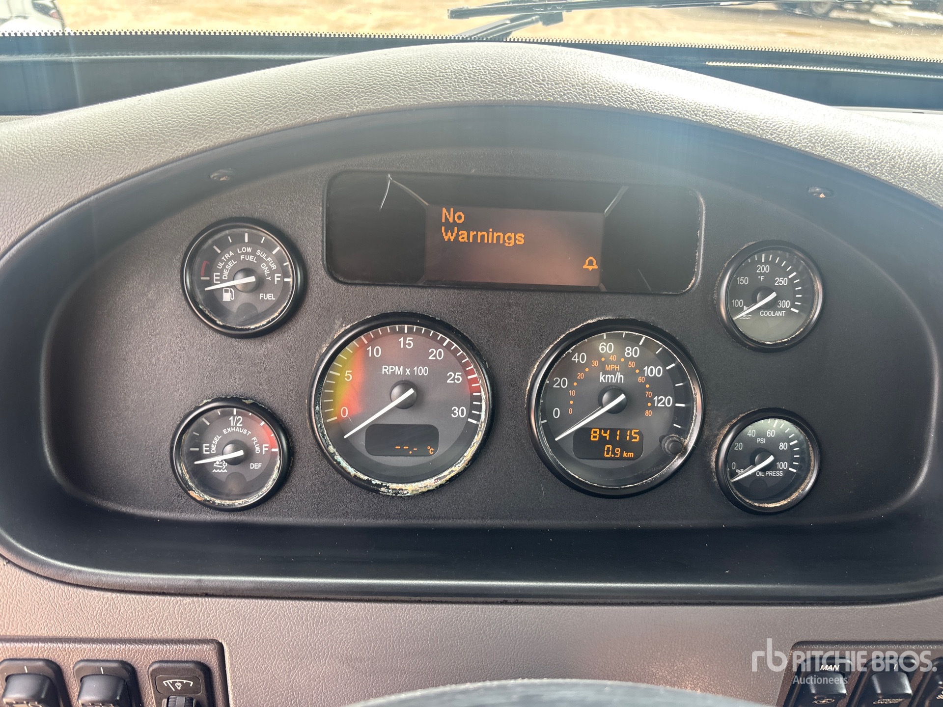 2017 Peterbilt 337