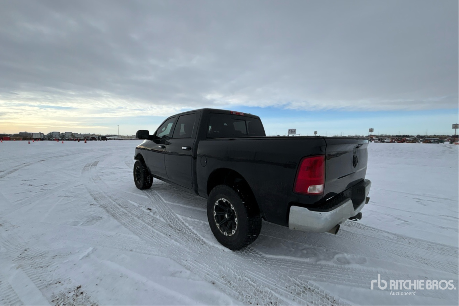 Aspect général with Image, coin arrière gauche