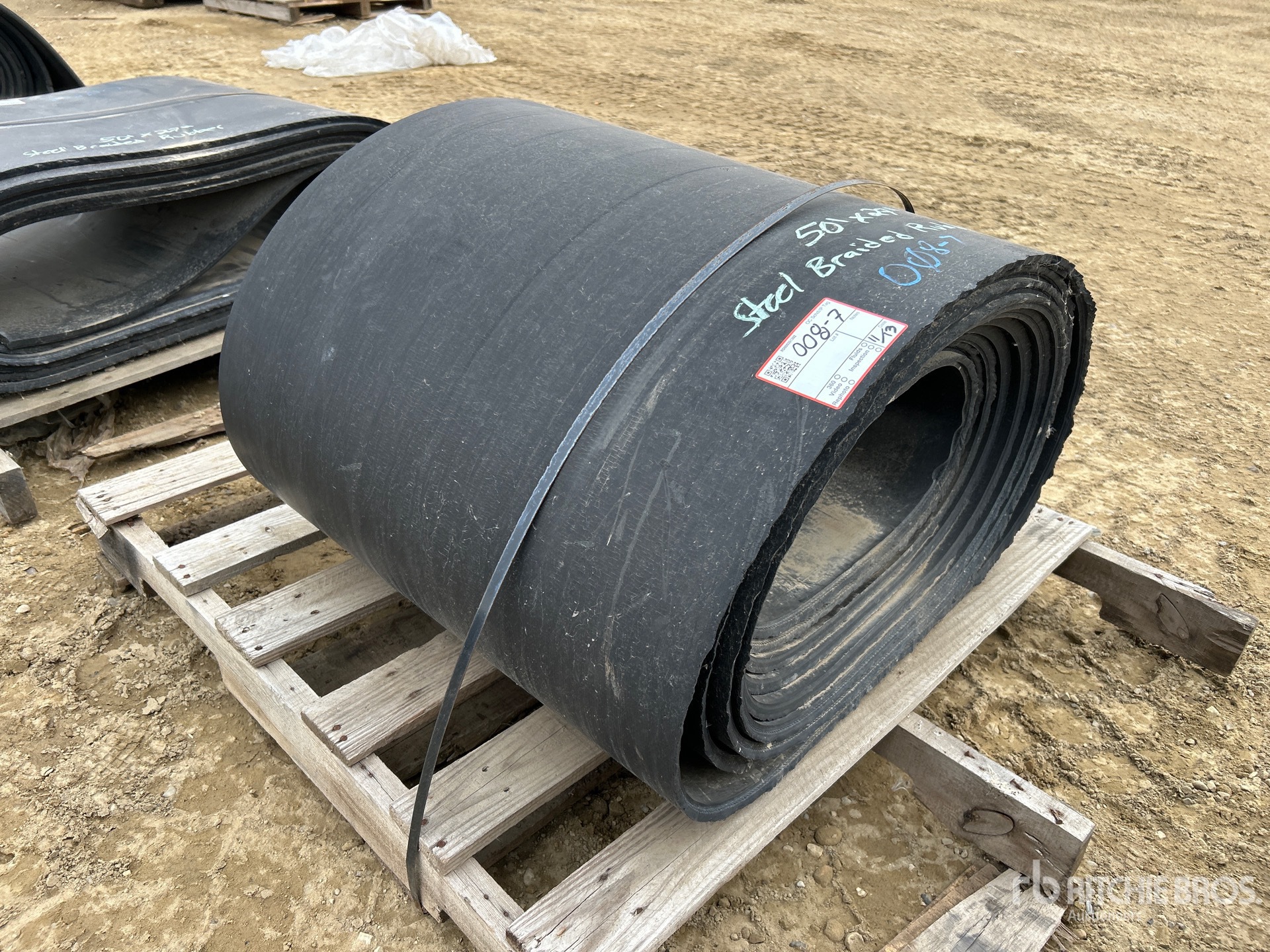 General Appearance with Image, coin avant droit