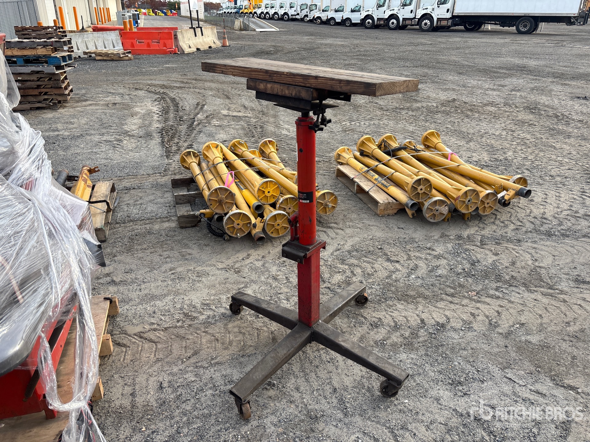 General Appearance with Foto, angolo posteriore sinistro