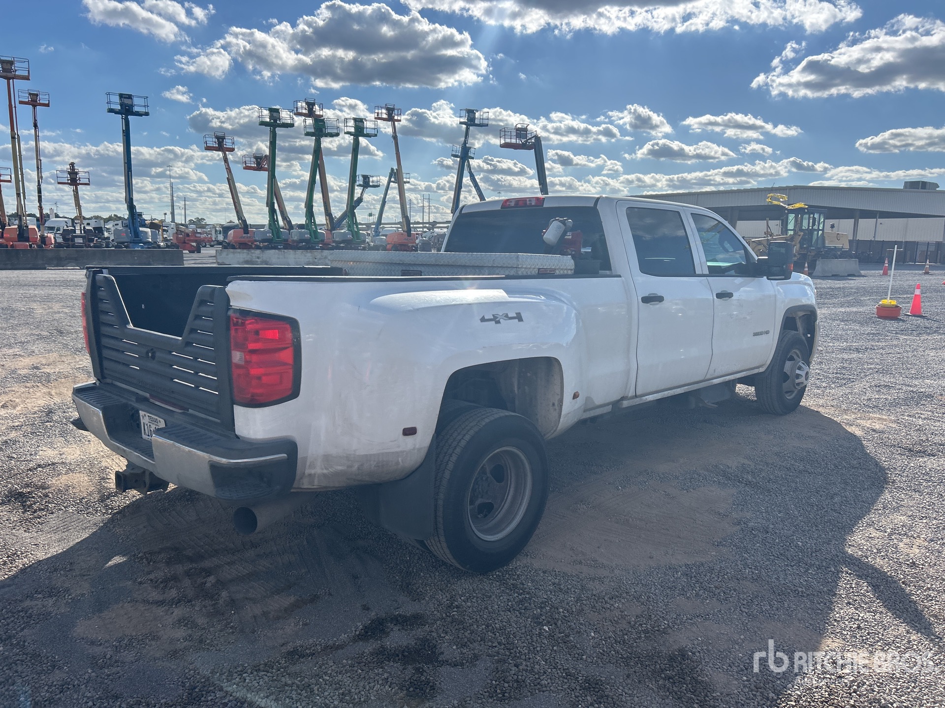 General Appearance with Bild, Ecke hinten rechts