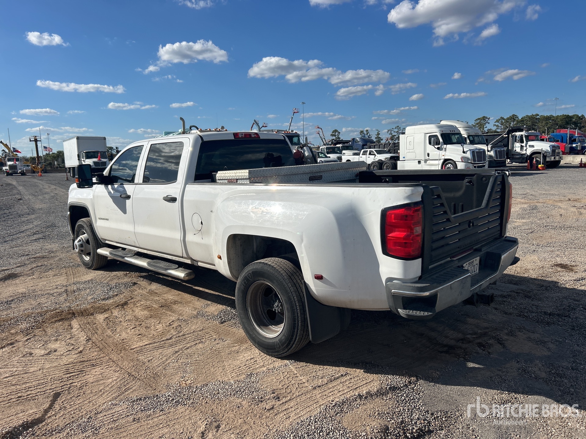 General Appearance with Bild, Ecke hinten links