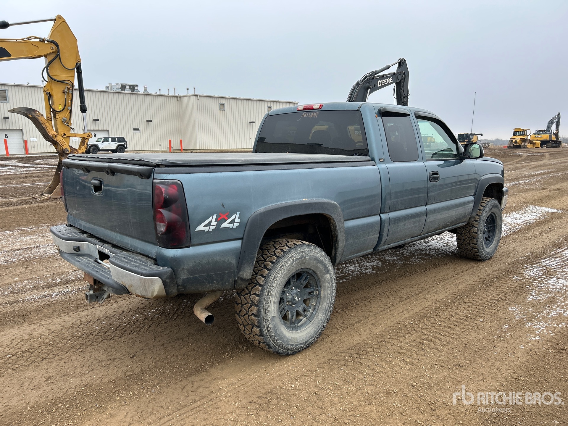 General Appearance with Picture, Right Rear Corner