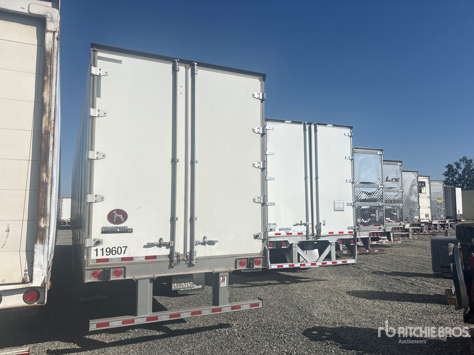 General Appearance with Bild, Ecke hinten links