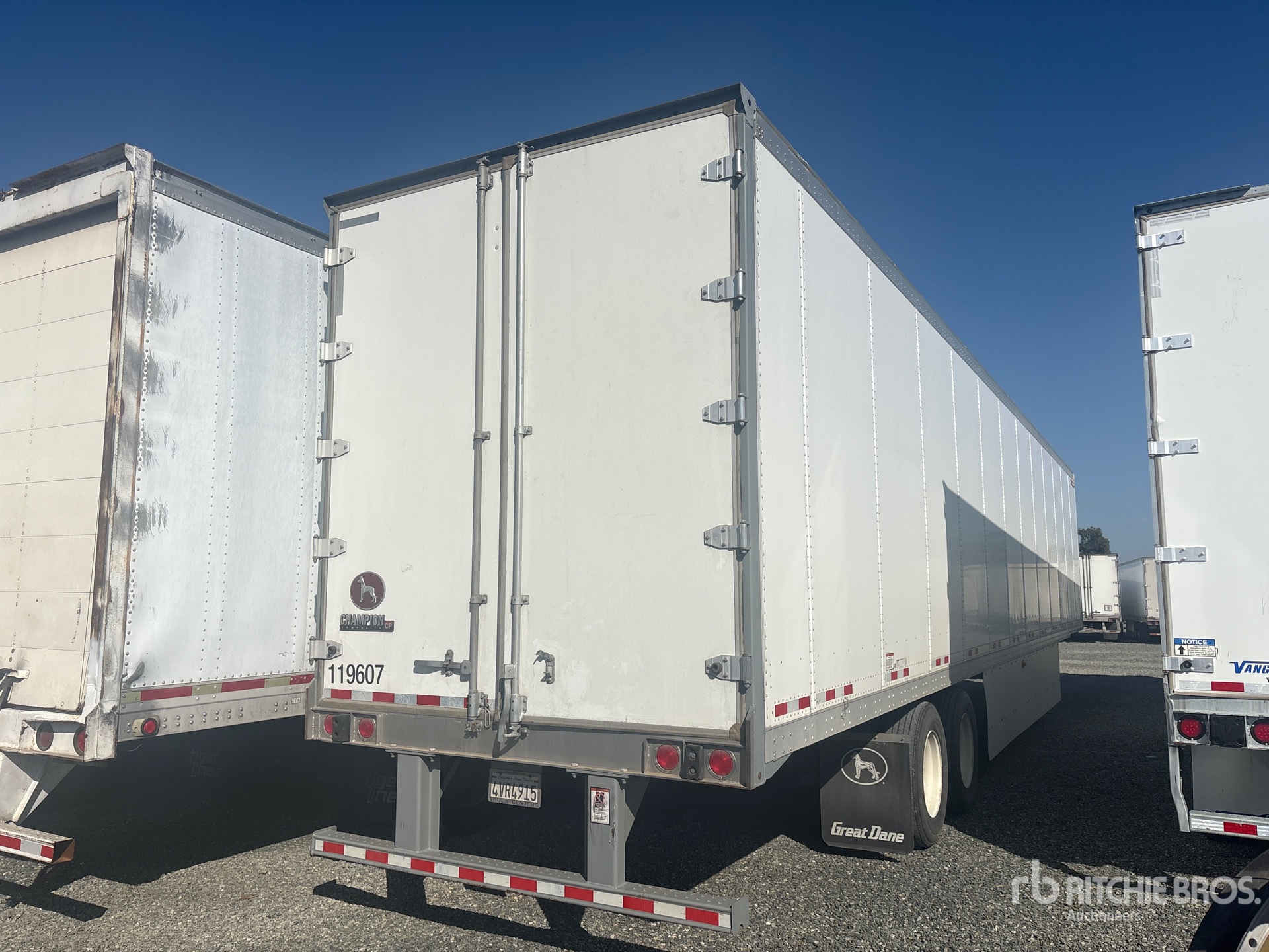 General Appearance with Bild, Ecke hinten rechts