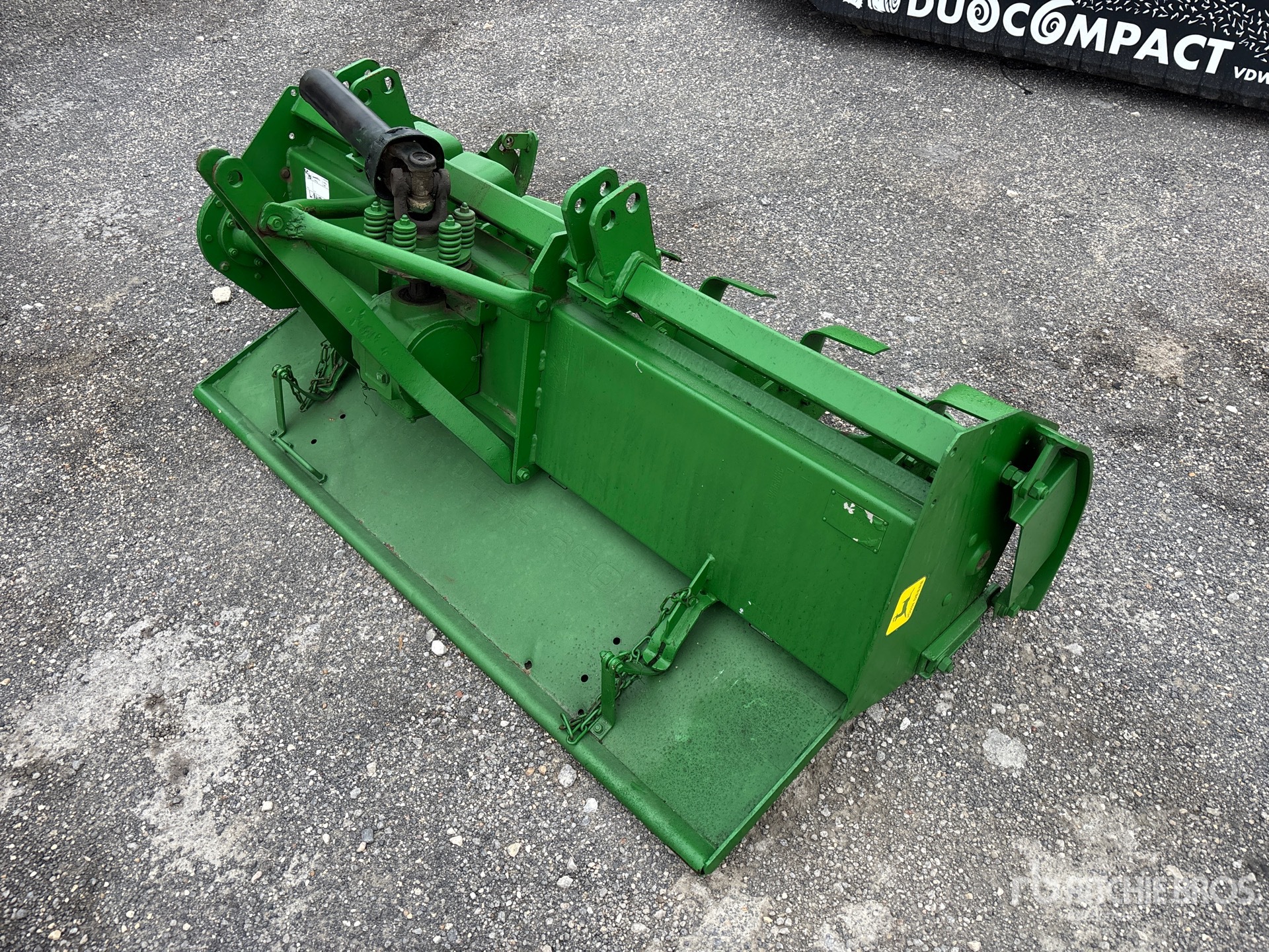 General Appearance with Foto, angolo anteriore sinistro