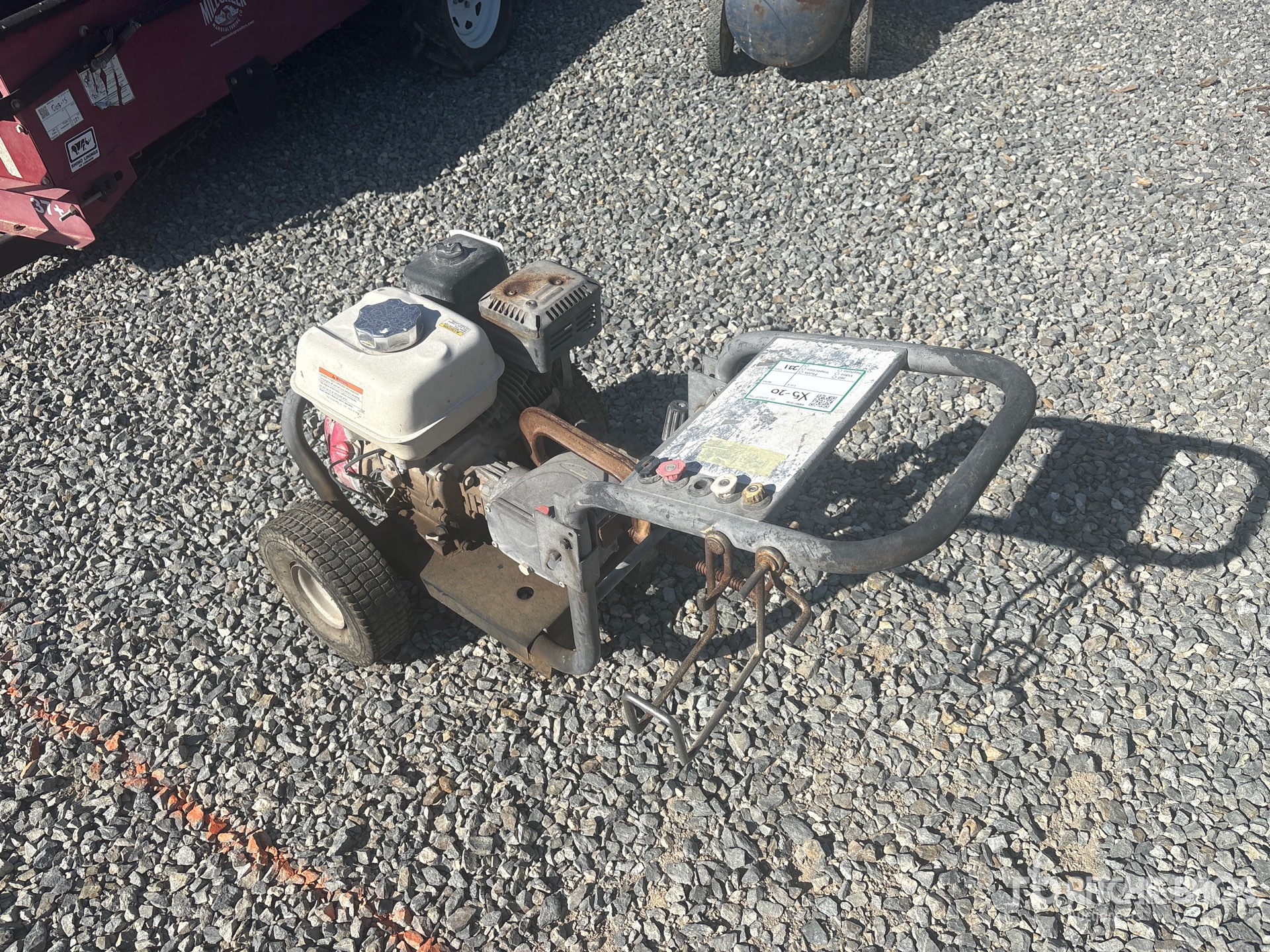 Aspect général with Image, coin arrière gauche