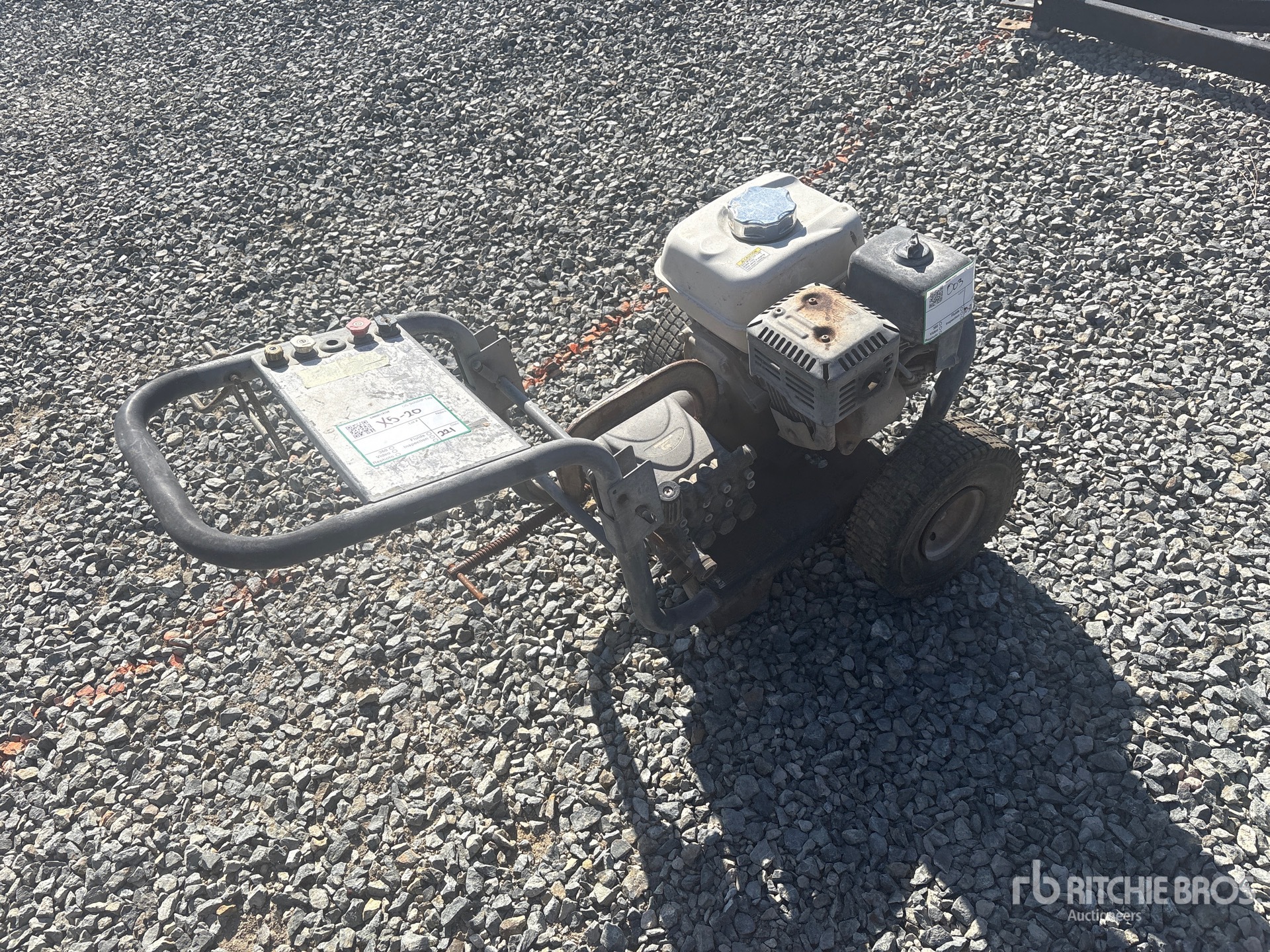 Aspect général with Image, coin arrière droit