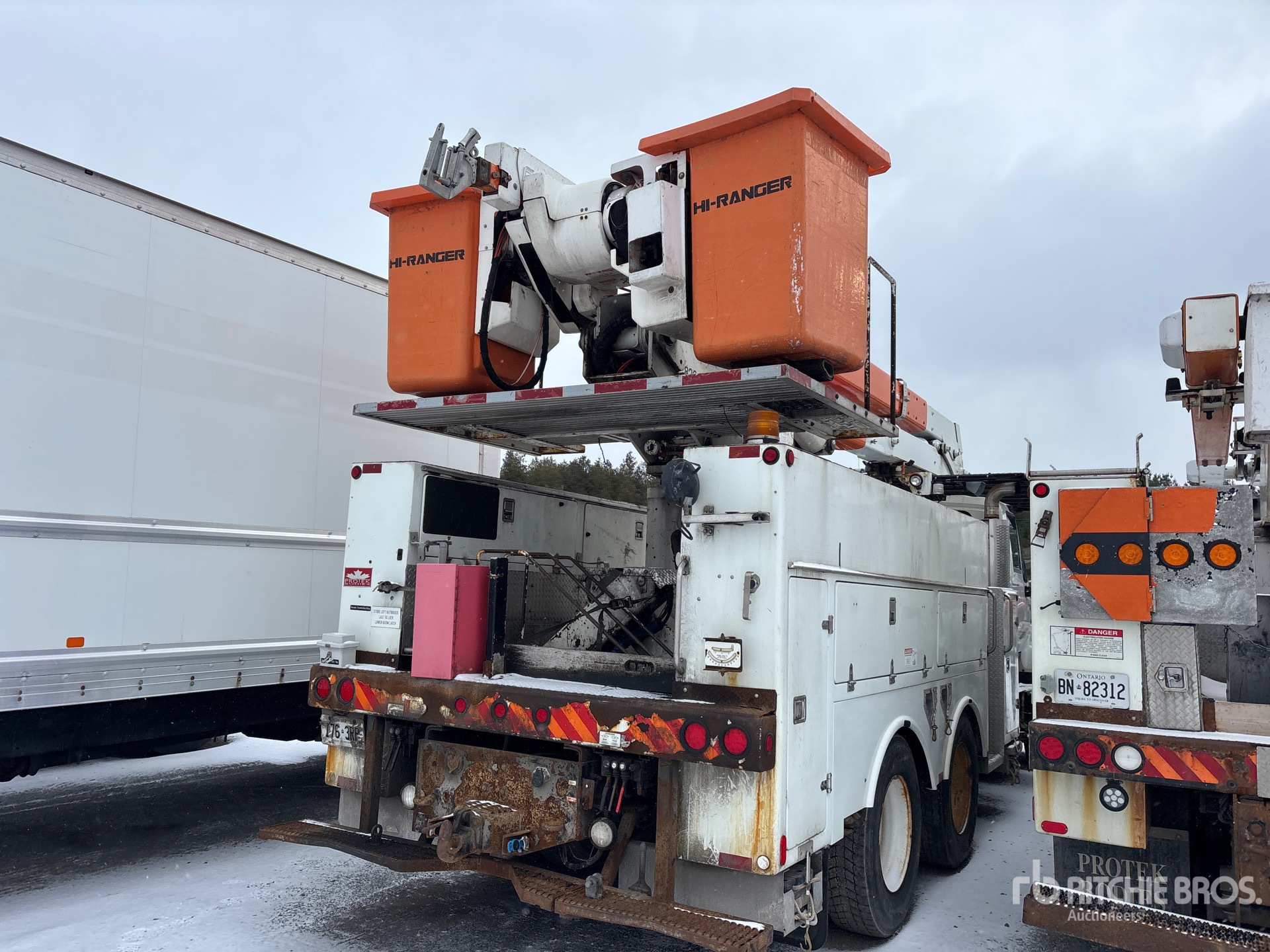 General Appearance with Imagen: esquina trasera derecha