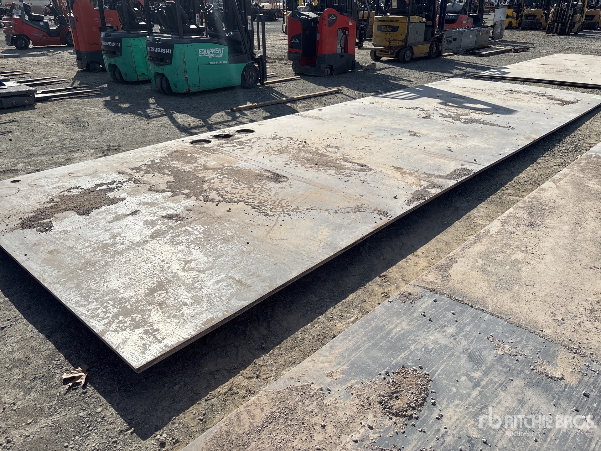 General Appearance with Bild, Ecke vorne rechts